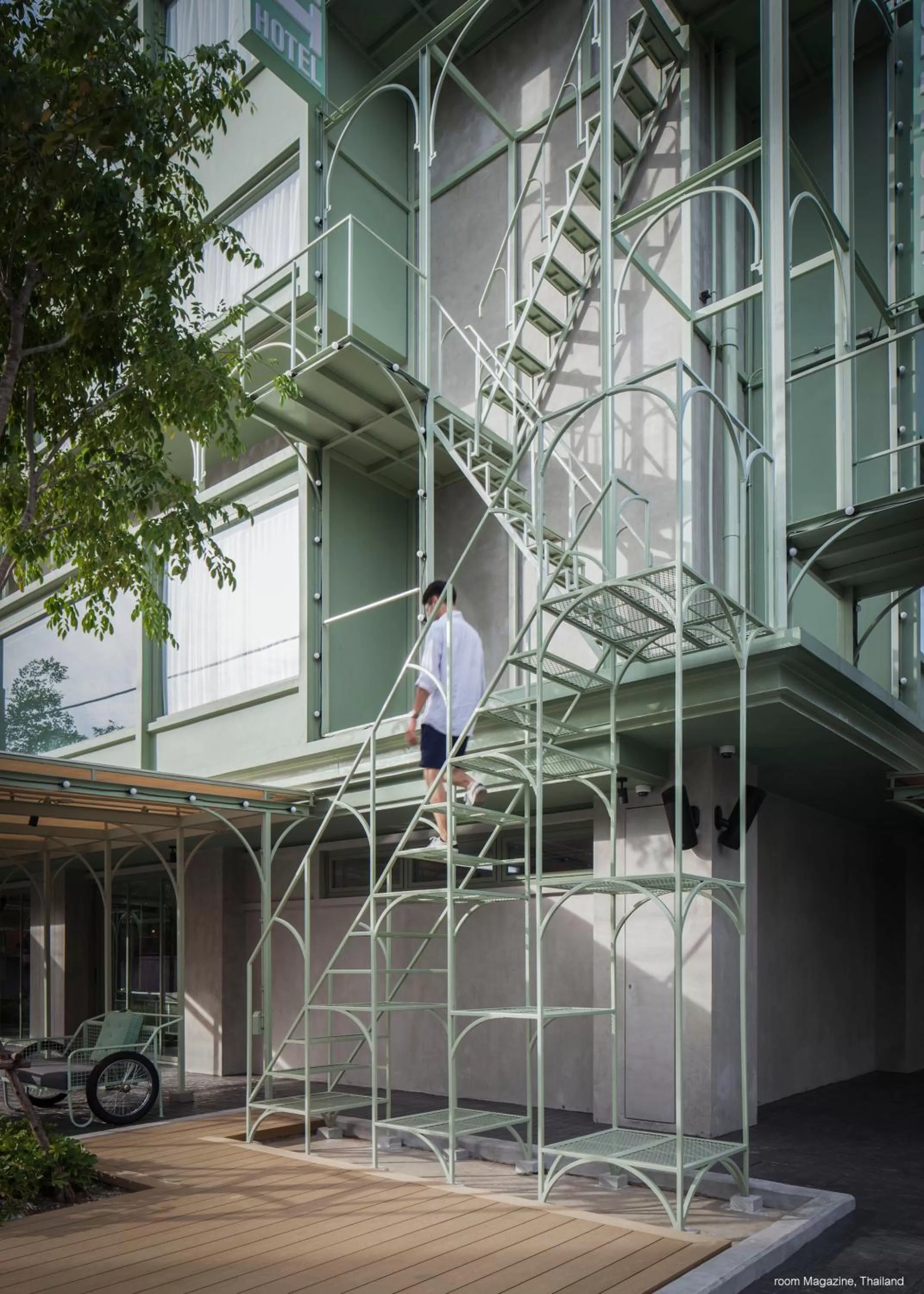 Property building in Samsen Street Hotel