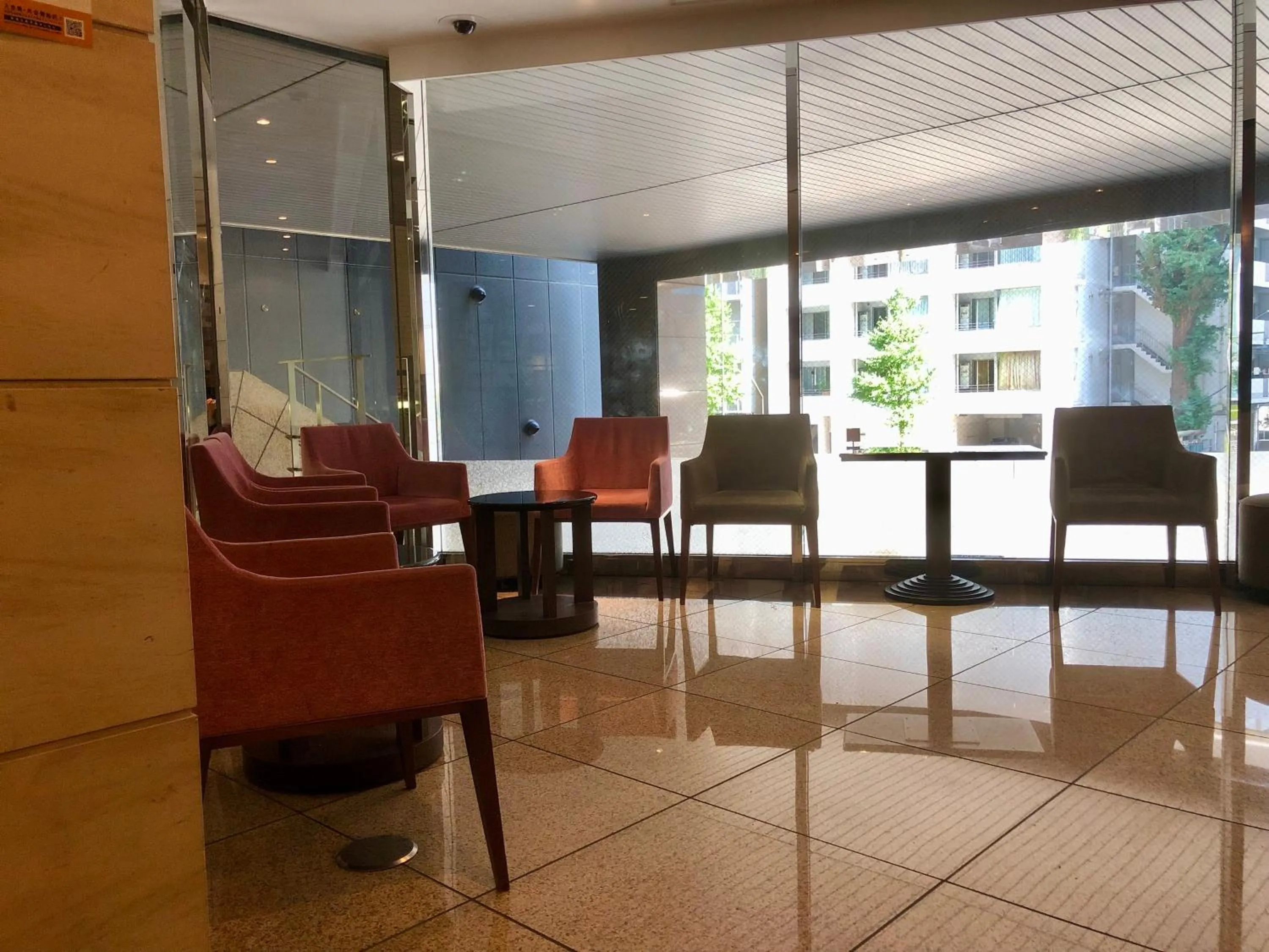 Communal lounge/ TV room in Keio Presso Inn Shinjuku