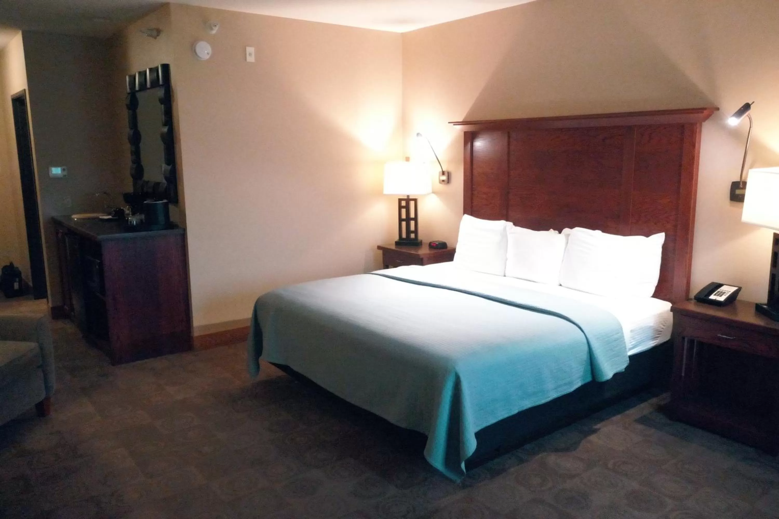 Bed in Timberlake Lodge