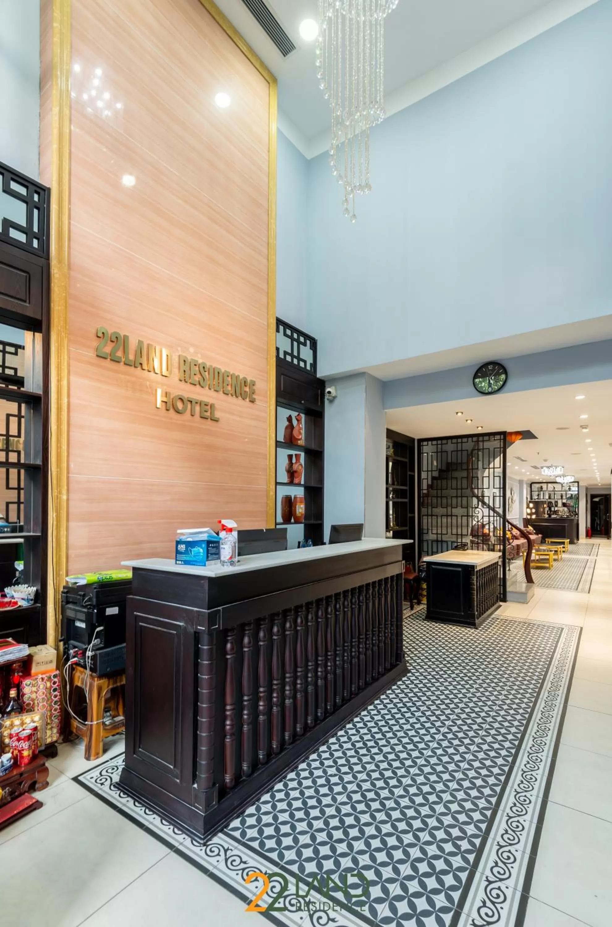 Staff in 22land Residence Hotel 71 Hang Bong Premium