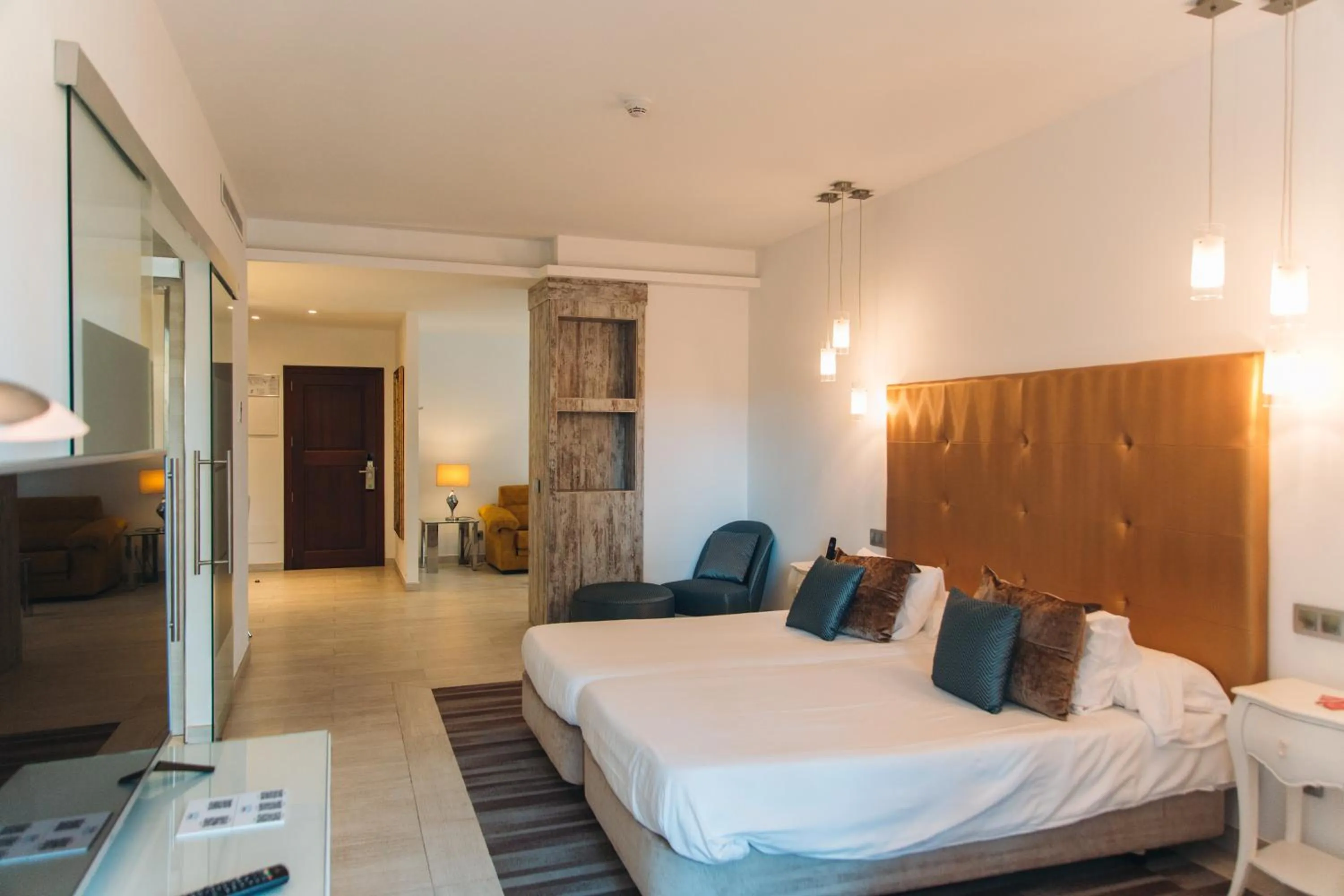 Bedroom, Bed in Lago Garden Apart-Suites & Spa Hotel