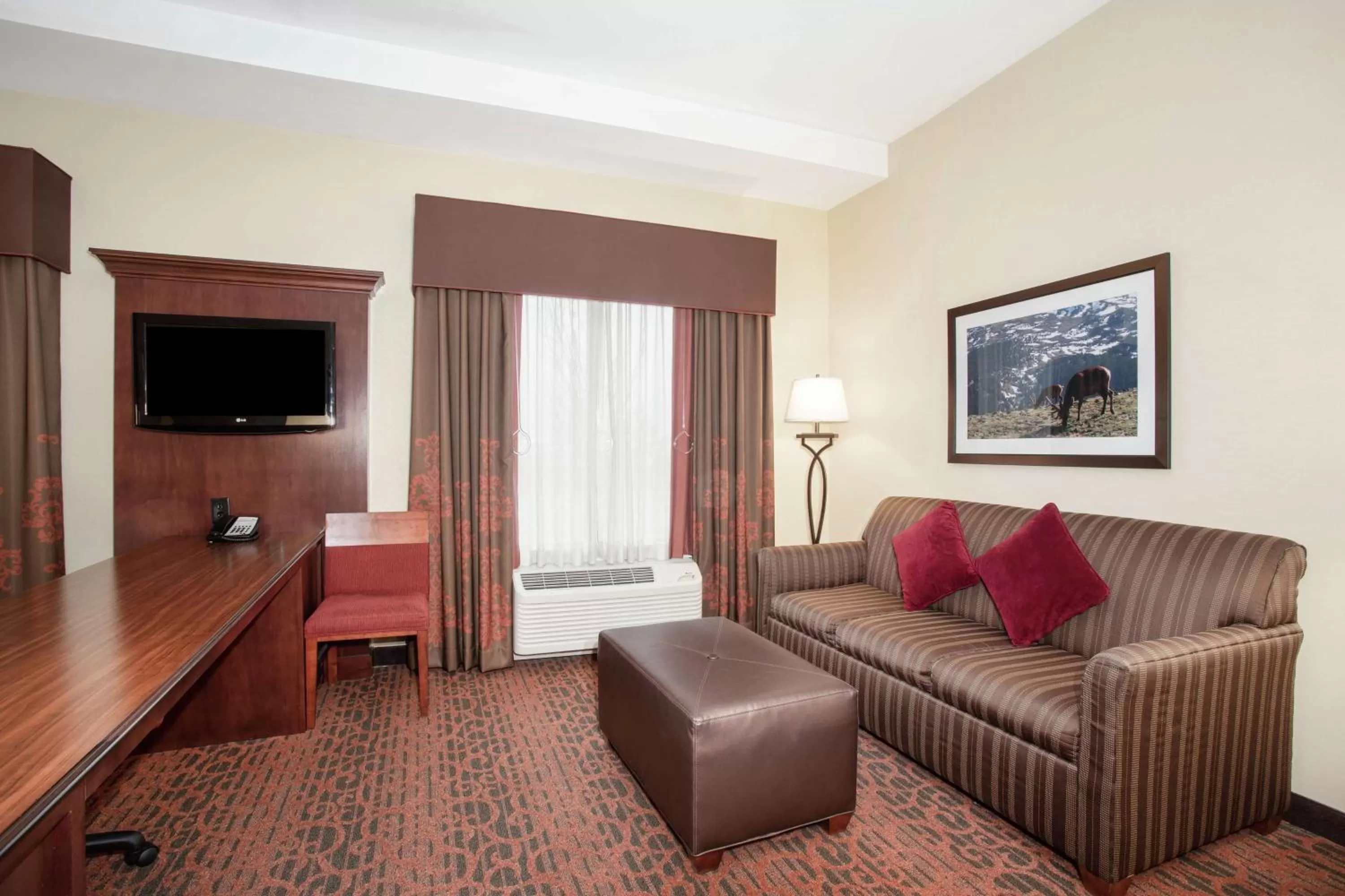 Bedroom in Hampton Inn and Suites Denver/South-RidgeGate