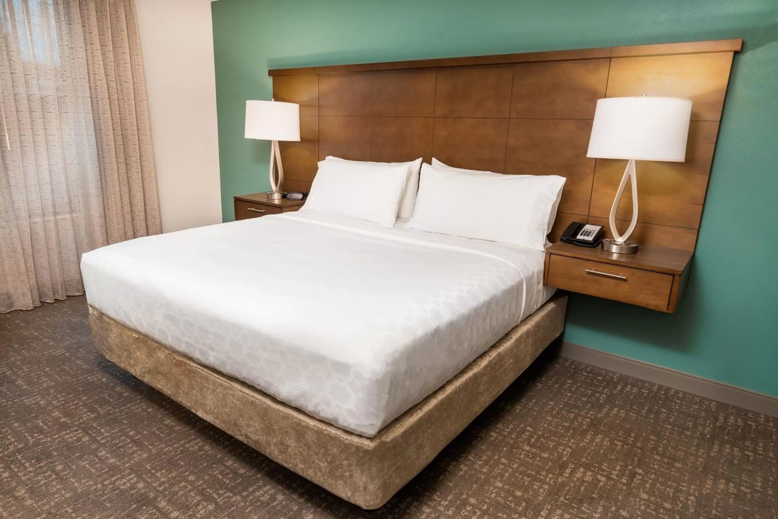 Two-Bedroom Suite - Hearing Accessible in Staybridge Suites Coeur d'Alene by IHG Two-Bedroom Suite - Hearing Accessible in Staybridge Suites Coeur d'Alene by IHG