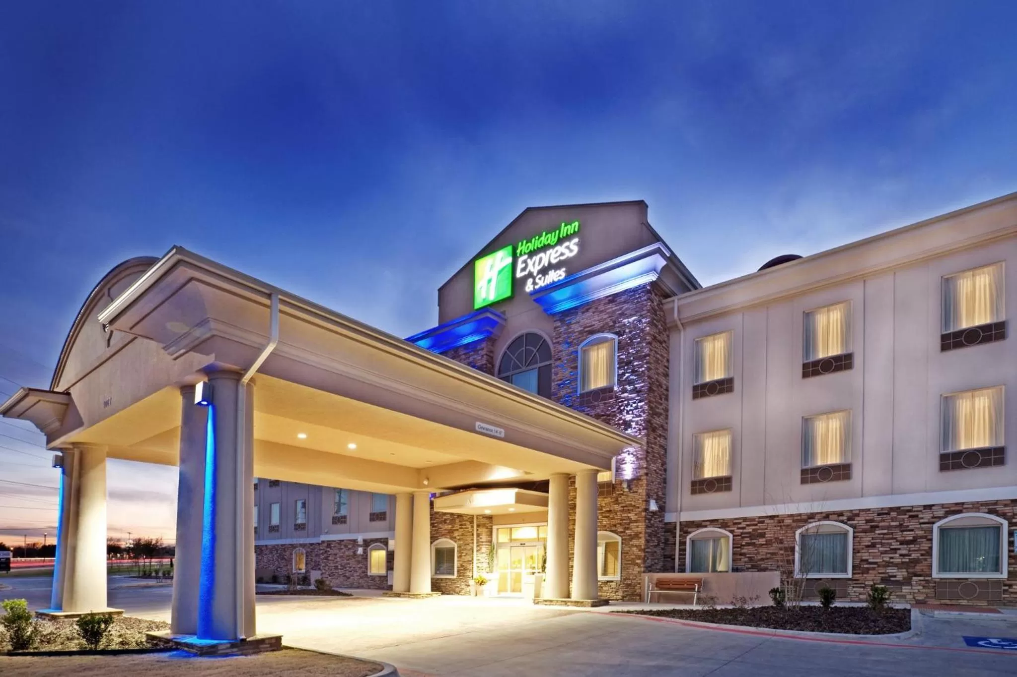 Property building in Holiday Inn Express Hotel & Suites Cedar Hill by IHG