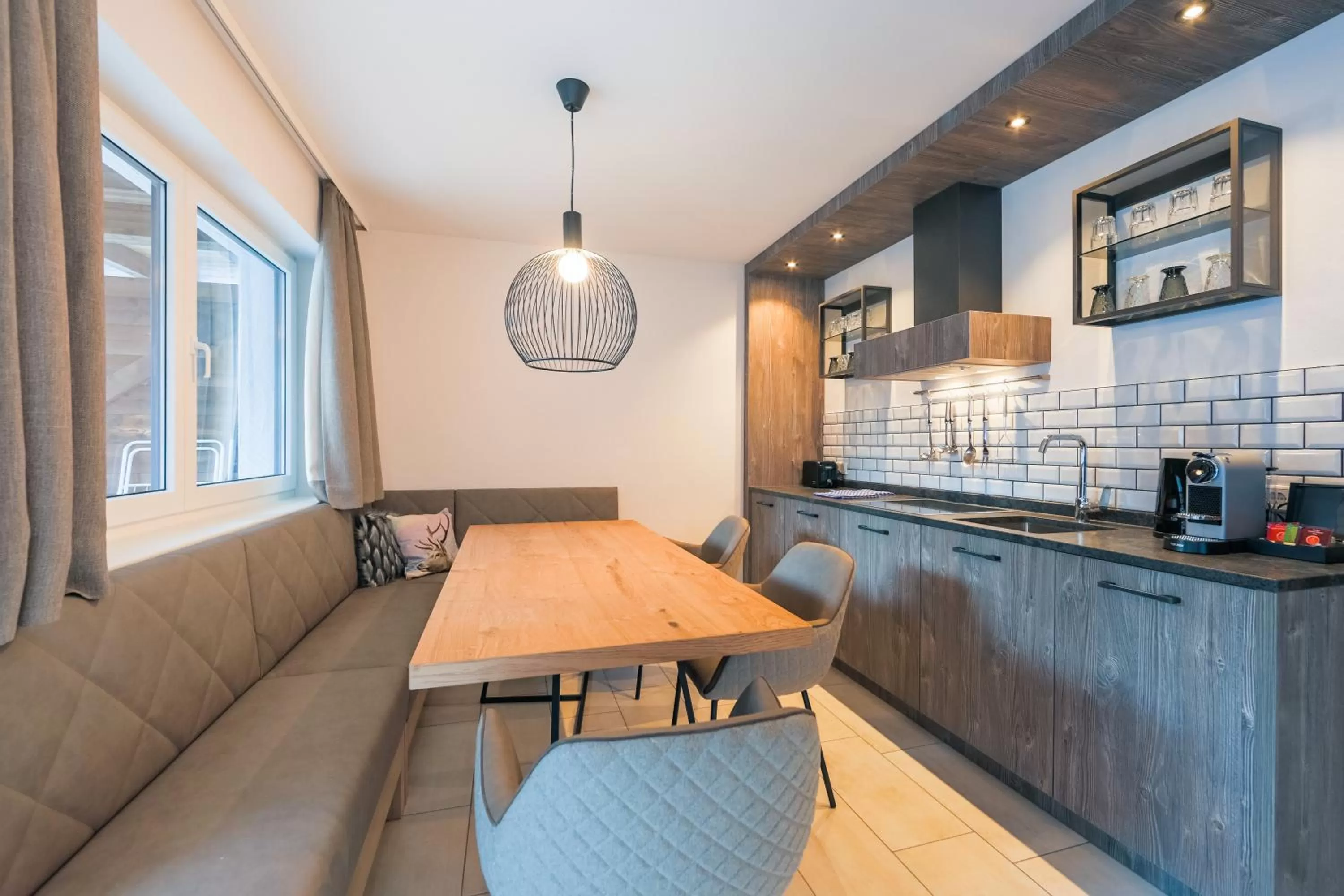 Coffee/tea facilities in AvenidA Panorama Suites