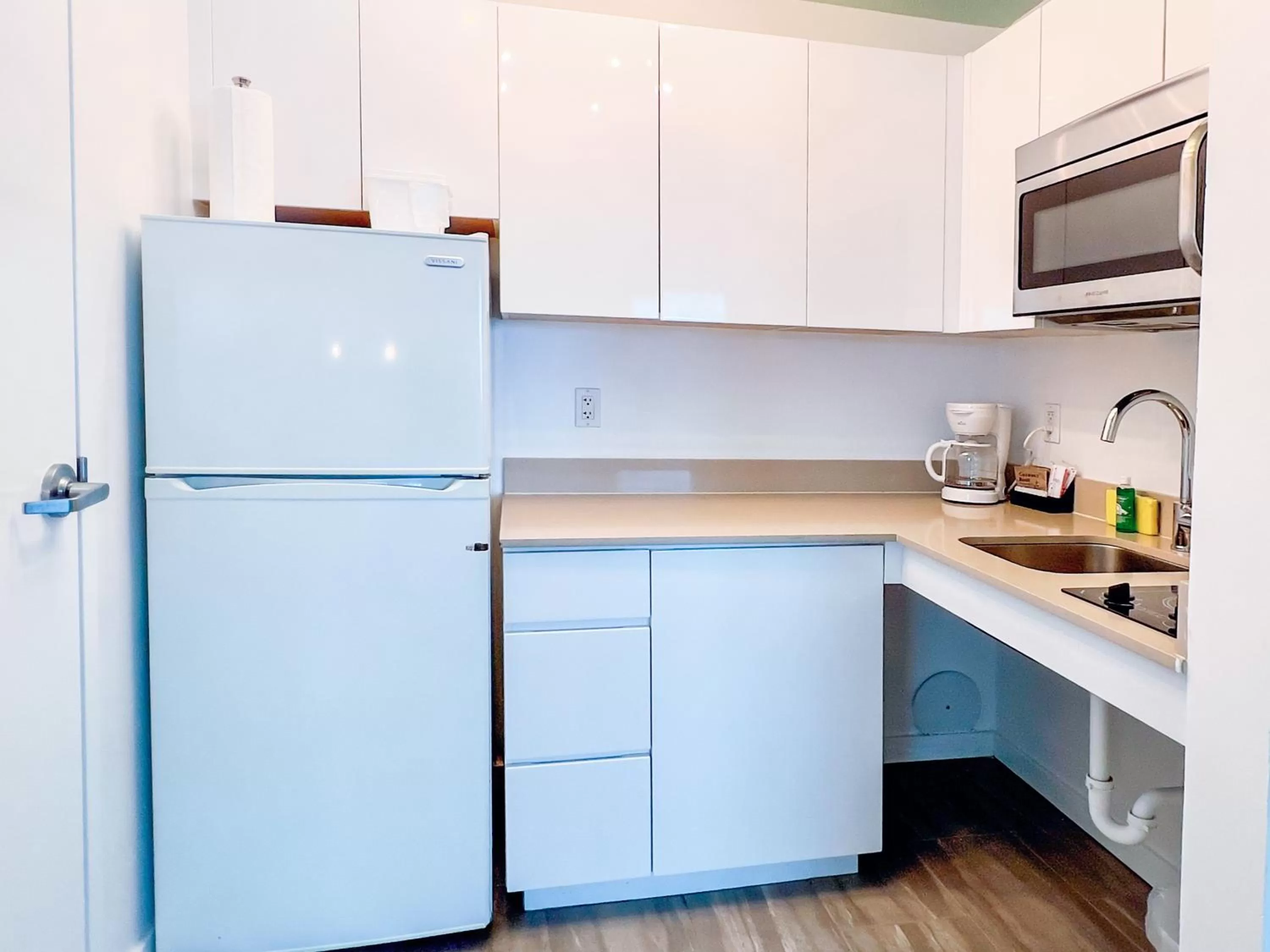 Kitchen or kitchenette in Aqua Hotel