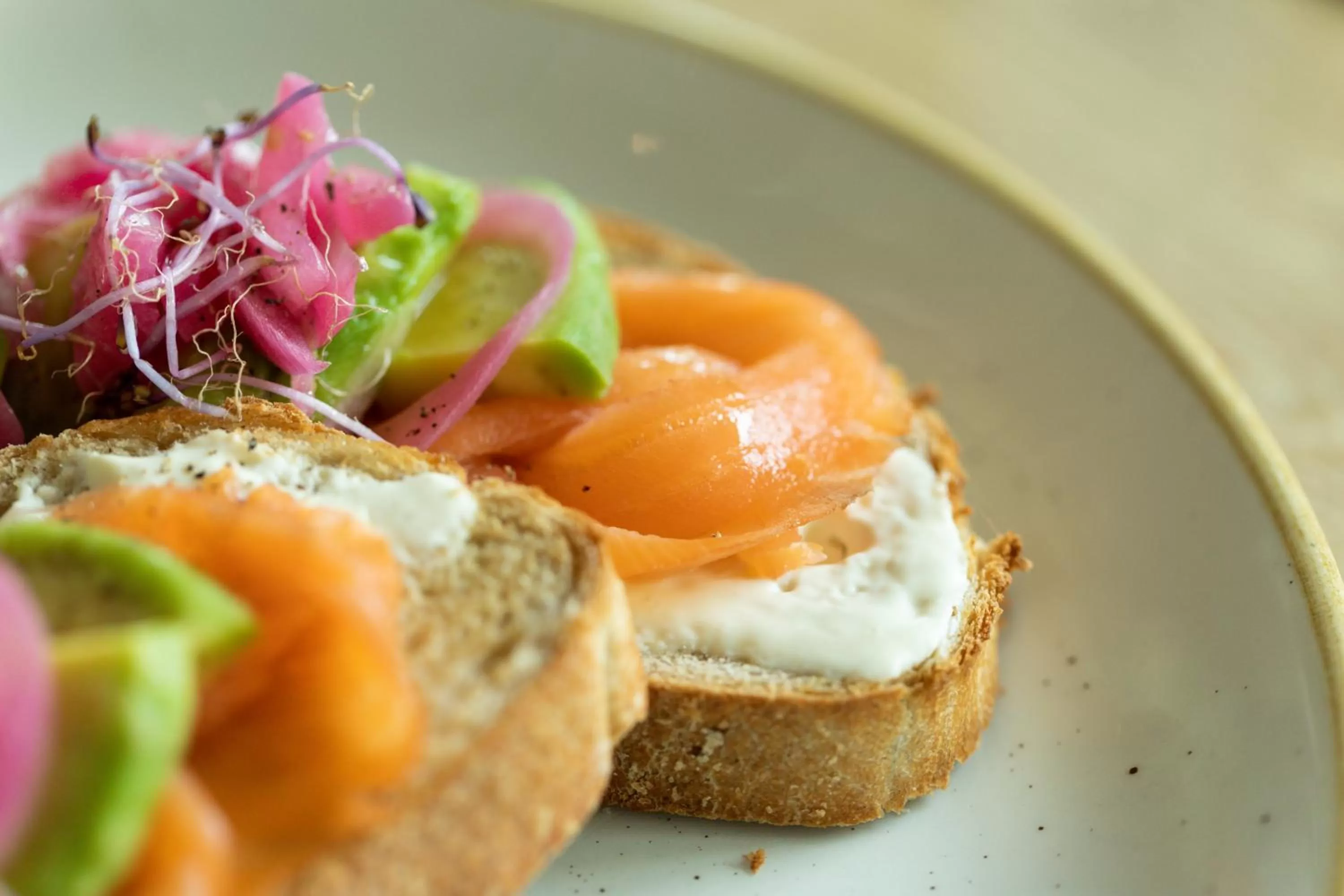 Food and drinks in Holiday Inn Express Amsterdam - North Riverside by IHG