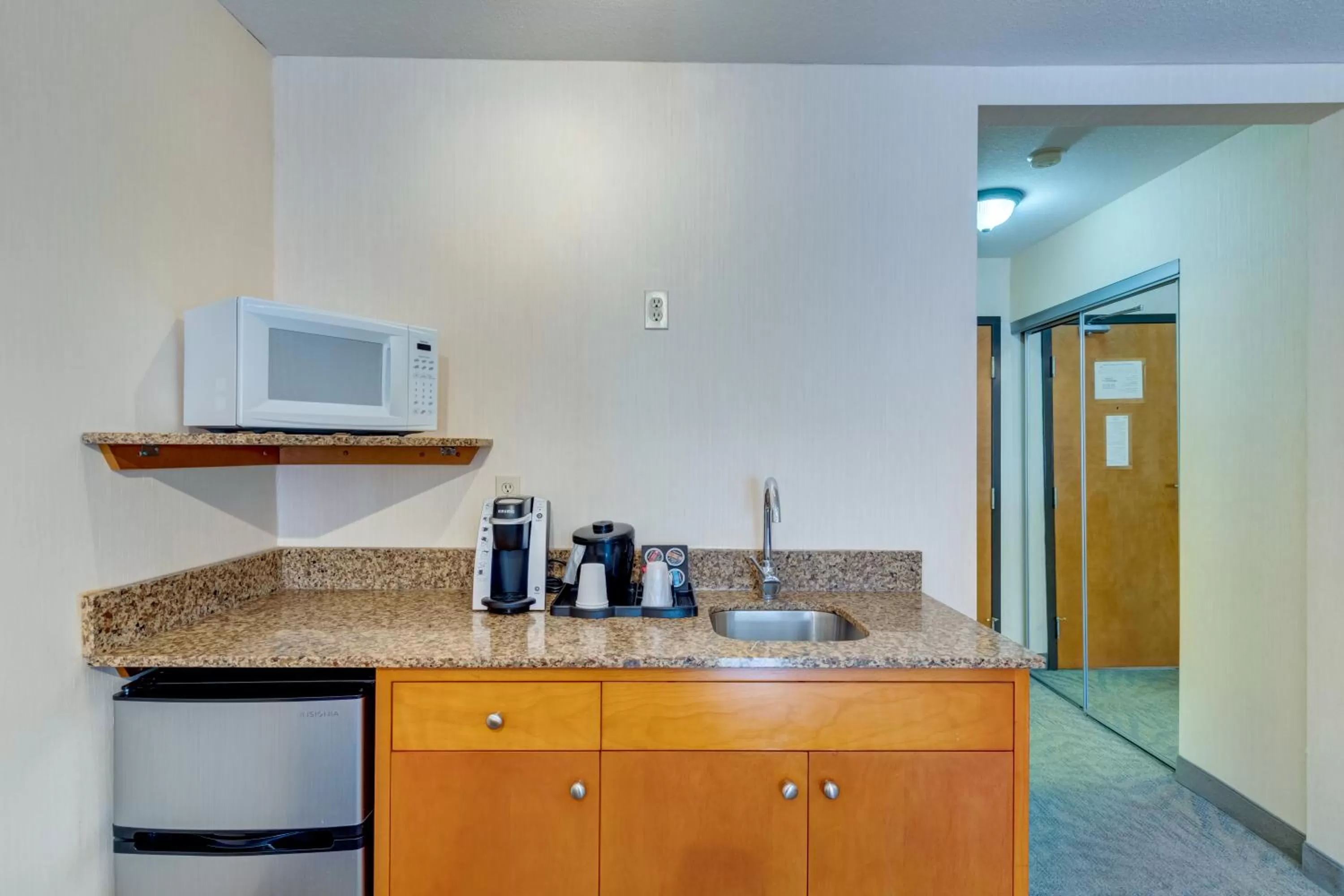 Kitchen or kitchenette in Chateau Canmore