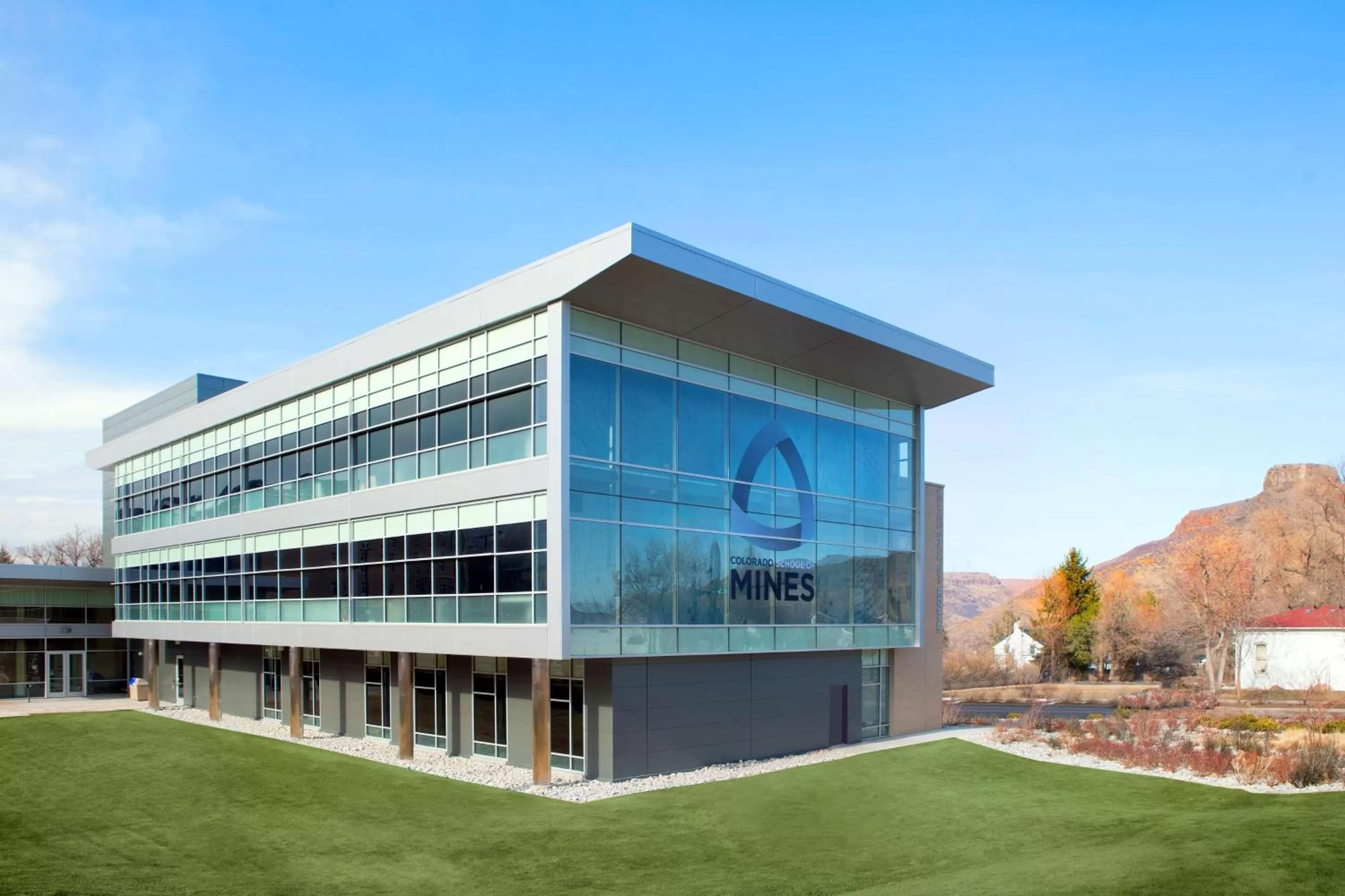 Property building in Hampton Inn Denver-West/Golden