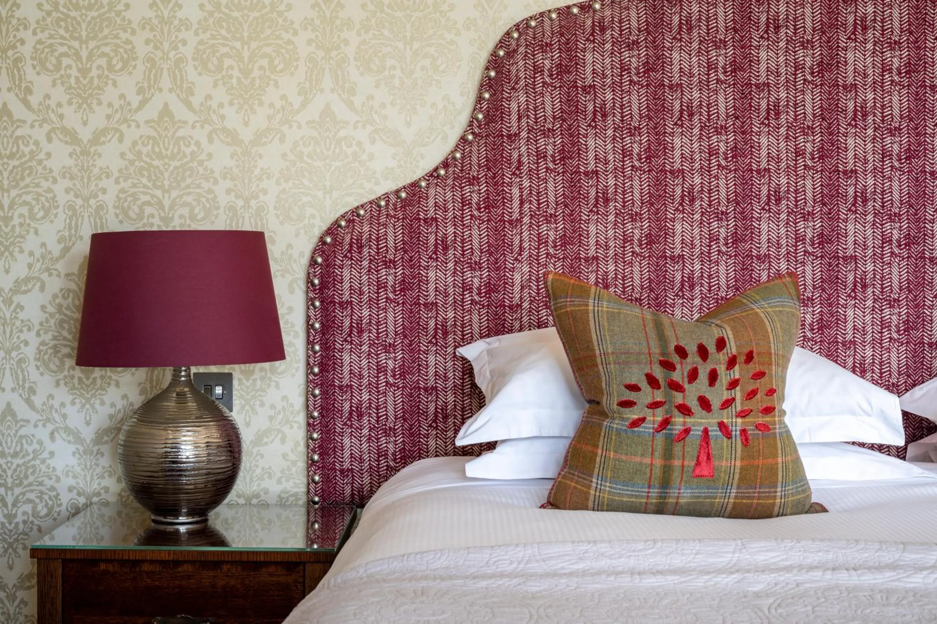 Bedroom, Bed in Bovey Castle
