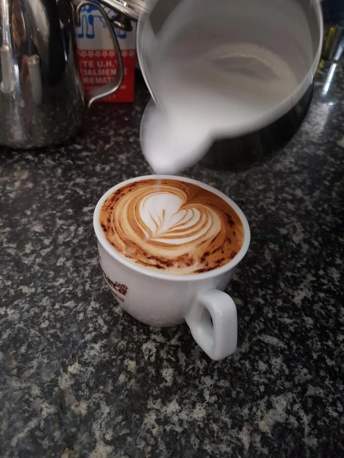 Food and drinks in Nuovo Hotel Vigevano