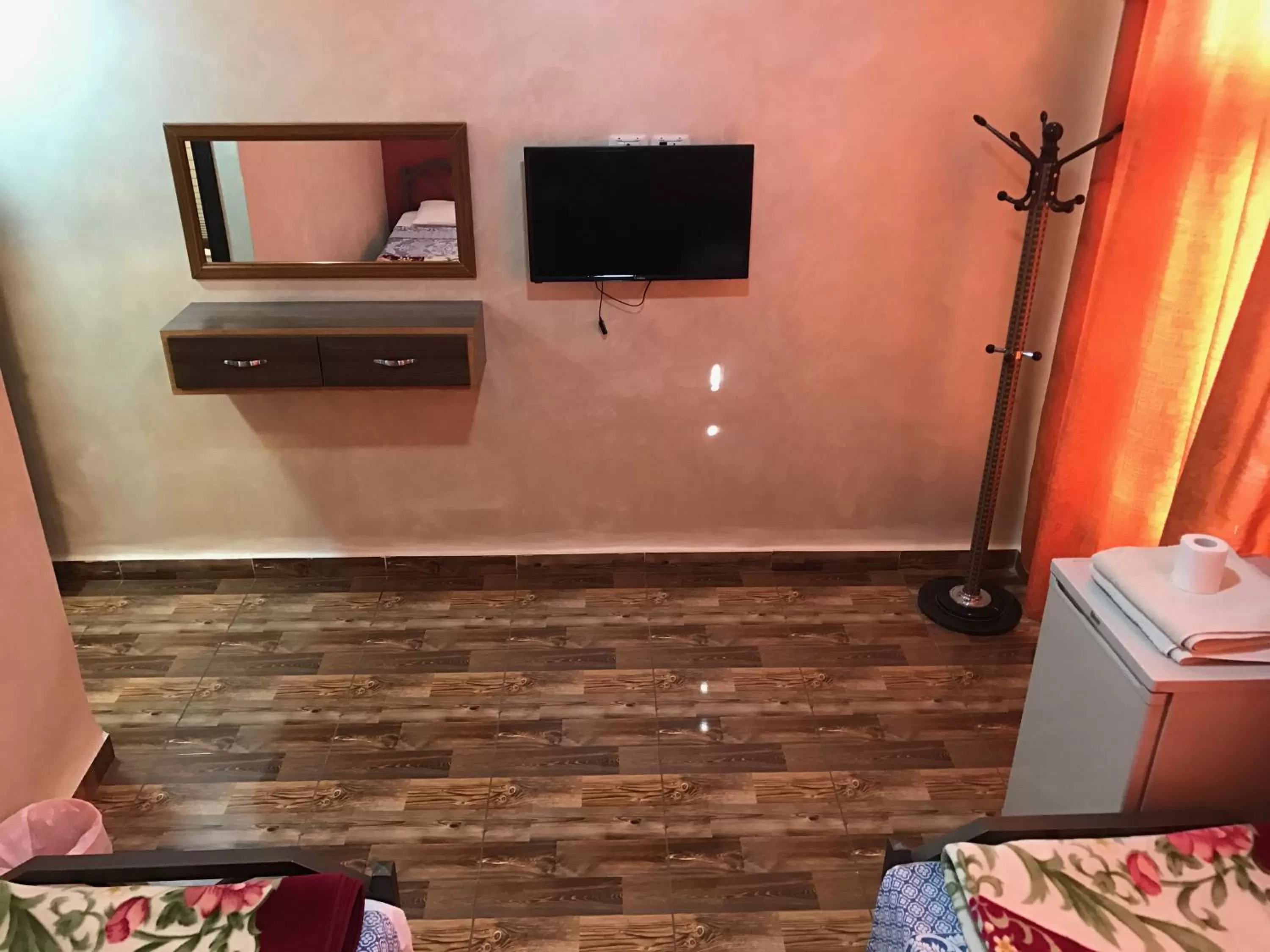 Sun Rise Hotel & Hostel & Tours