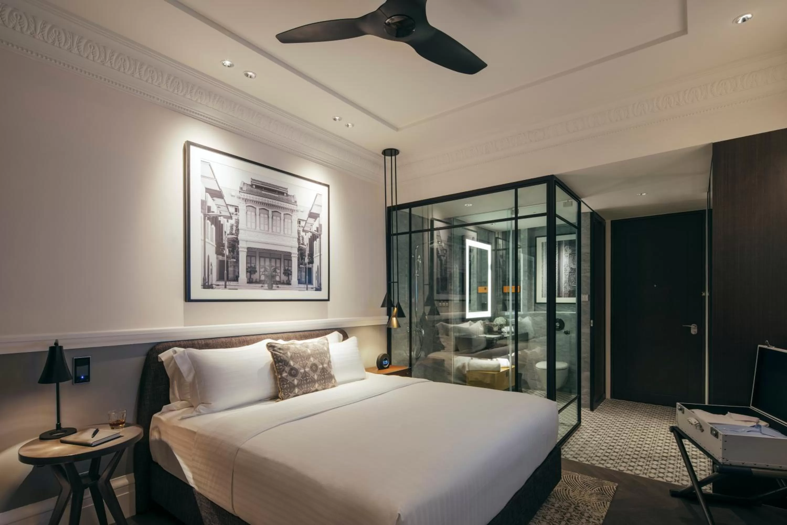 Bathroom, Bed in Grand Park City Hall