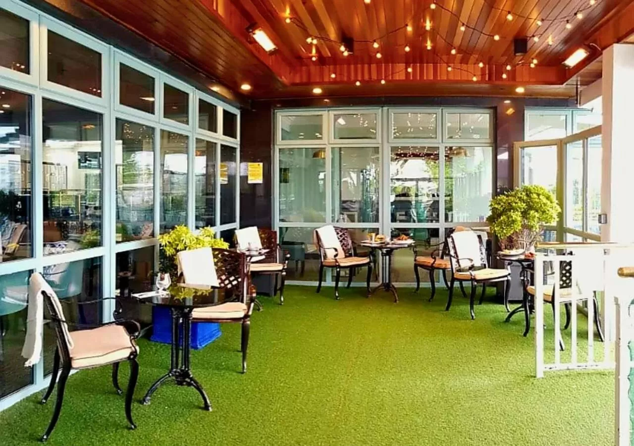 Property building in Flannery's Hotel