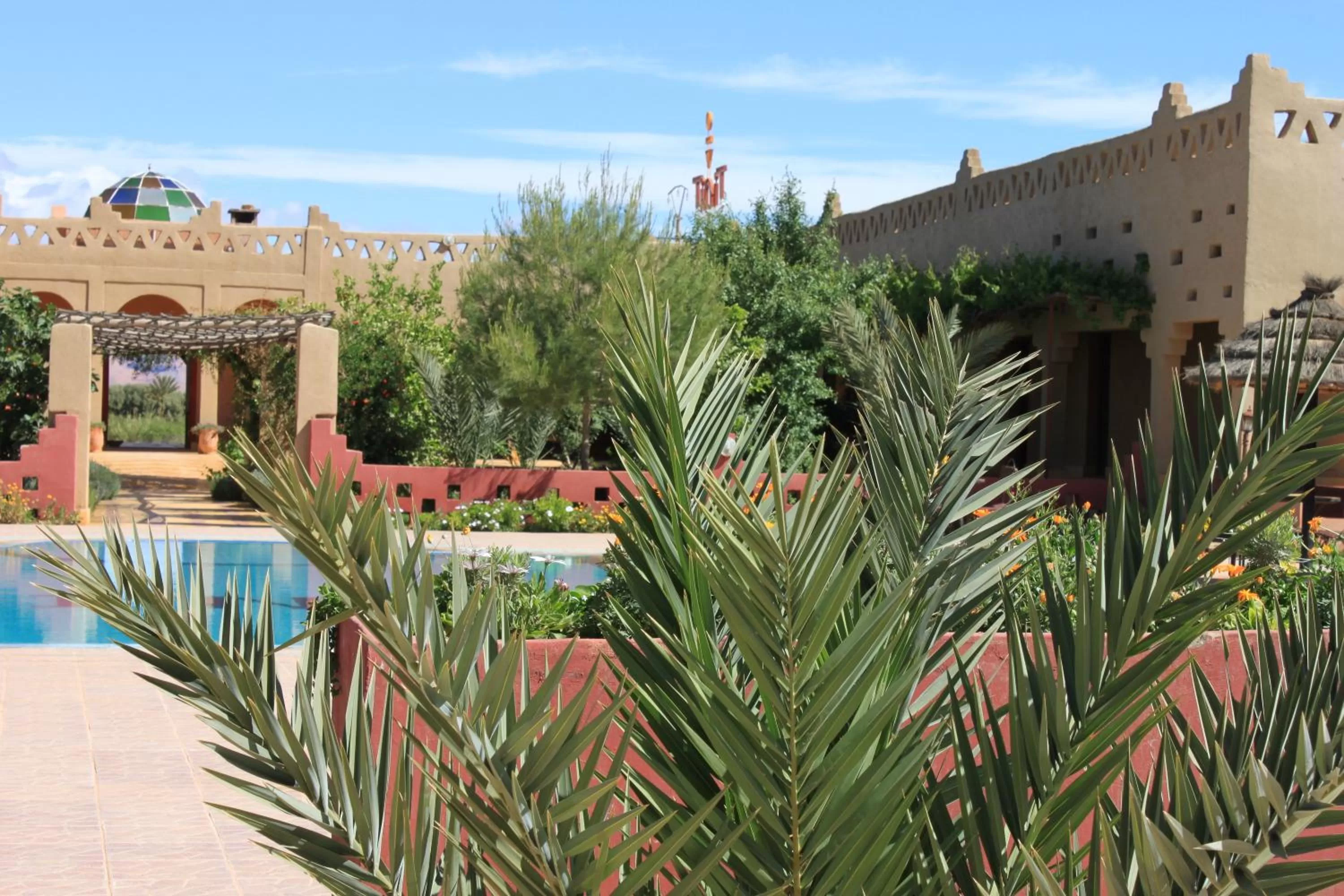 Day in Auberge Tinit