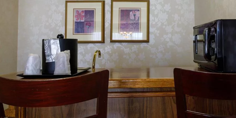 Coffee/tea facilities in Maverick Hotel and Casino by Red Lion Hotels