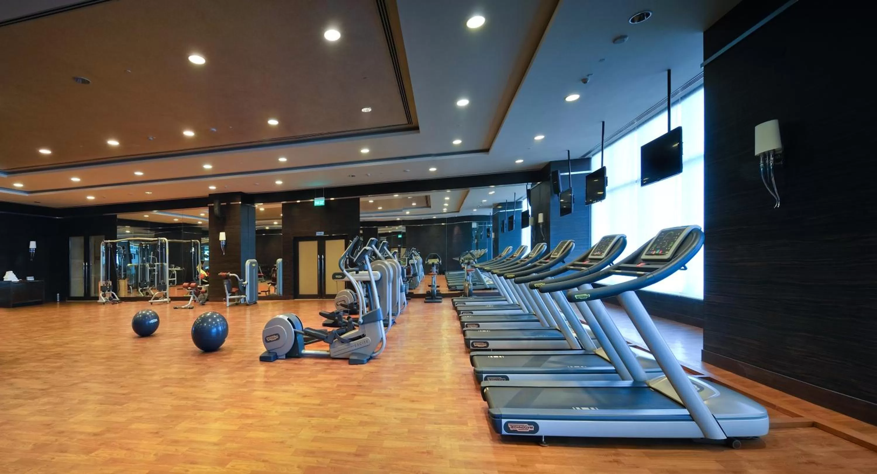 Fitness centre/facilities in Radisson Blu Hotel New Delhi Paschim Vihar