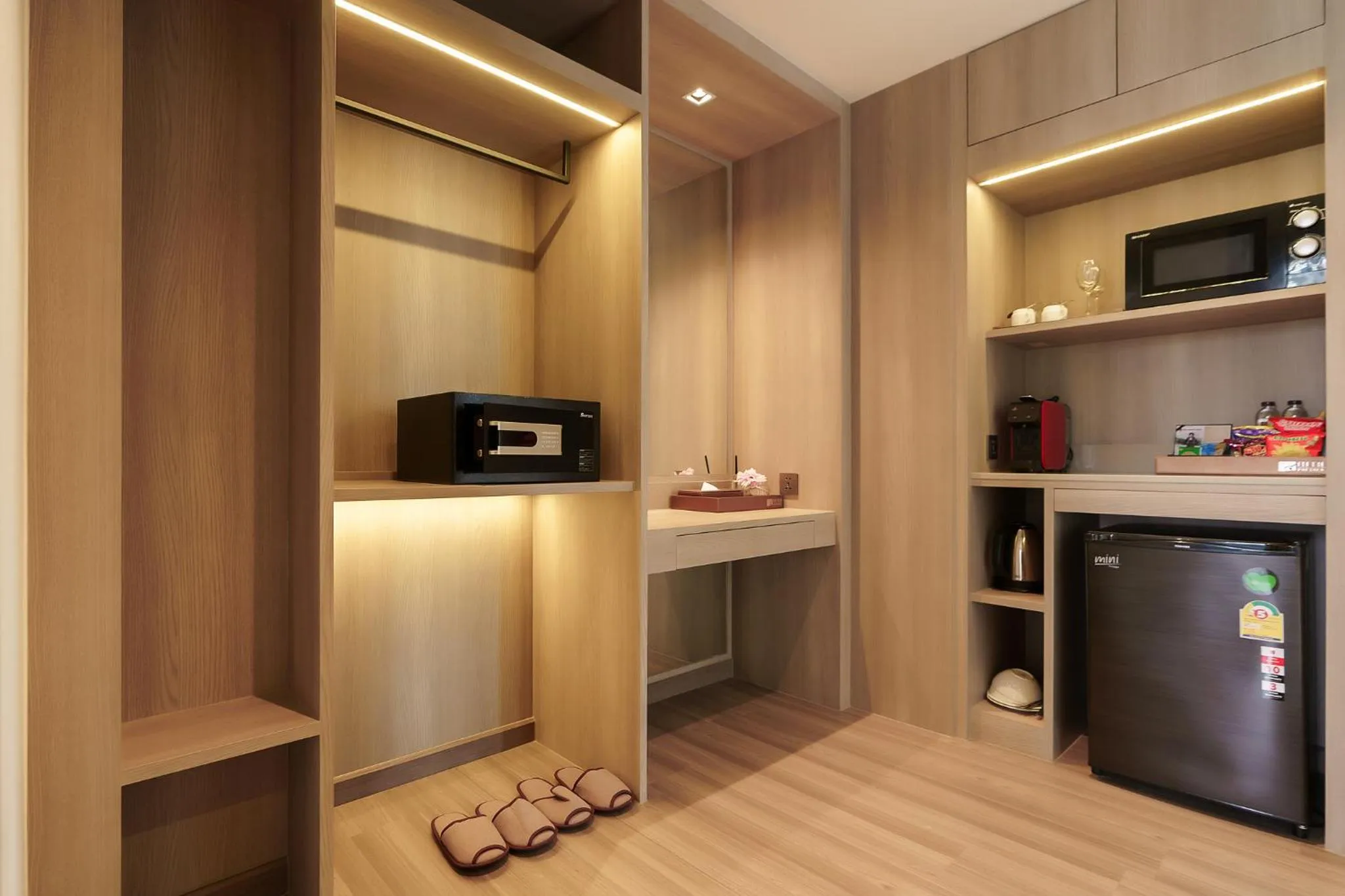 wardrobe in Fifth Pattaya Jomtien By Shiwalai Int