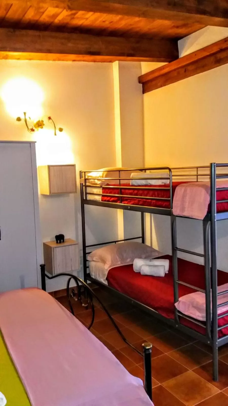 Bed in B&B Le Anthos