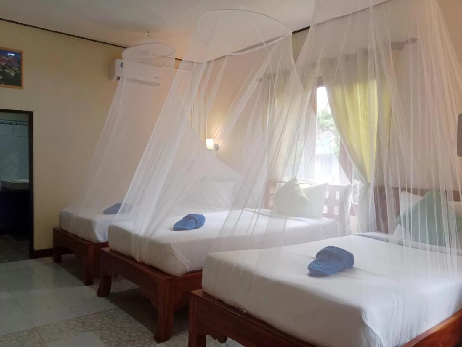 Bed in Tree Tops River Huts