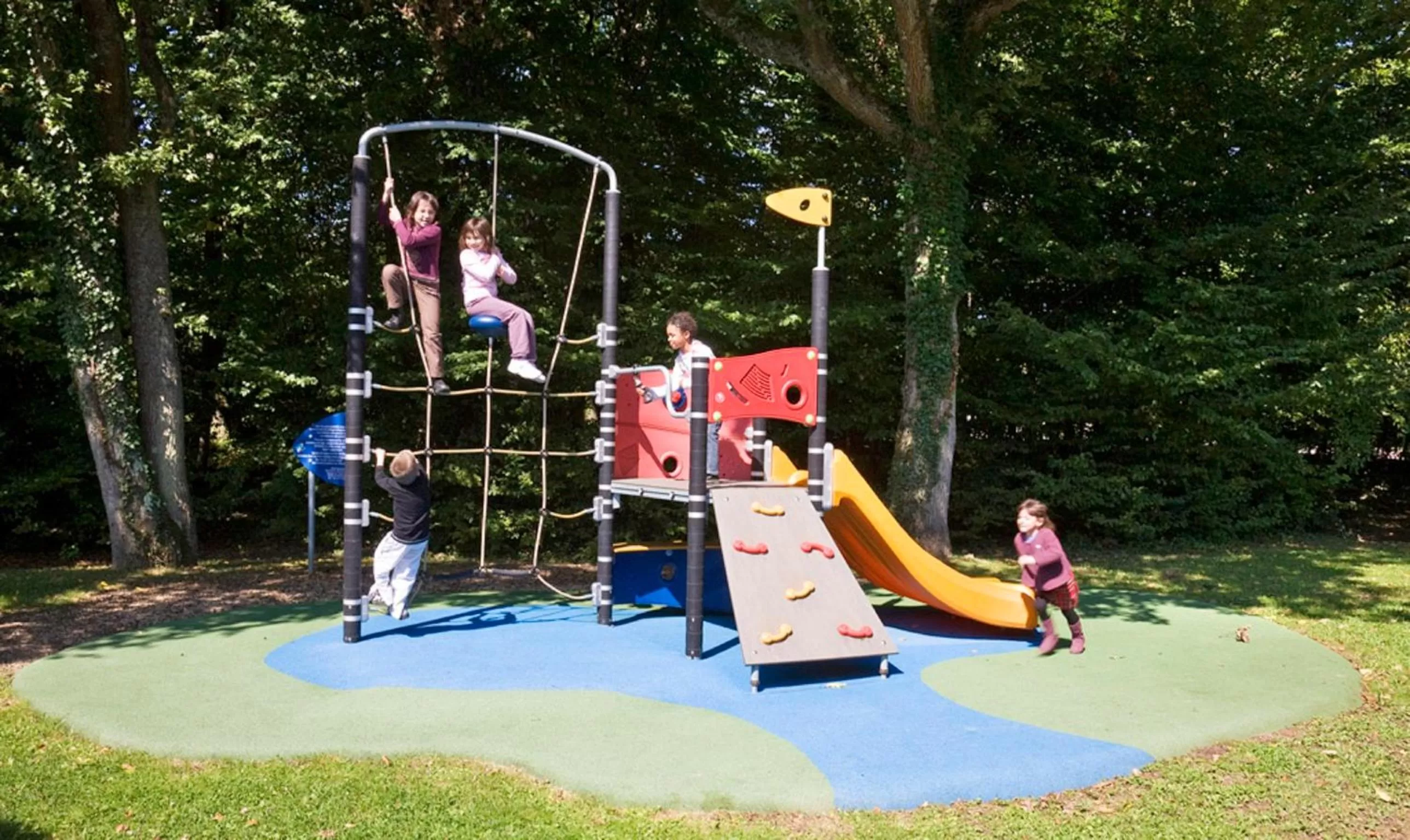 Children play ground in Kyriad Montchanin le Creusot