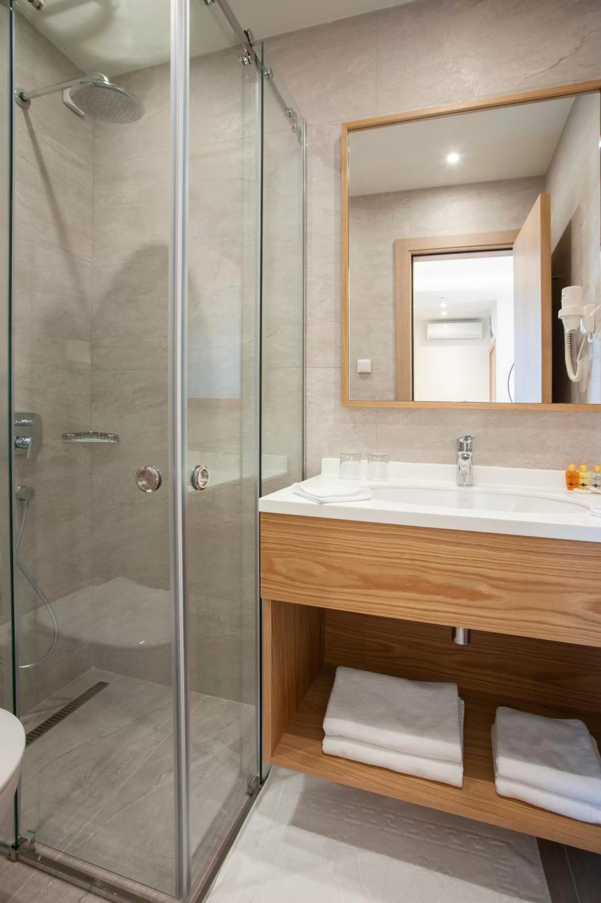 Shower in Hotel Villa Gracia