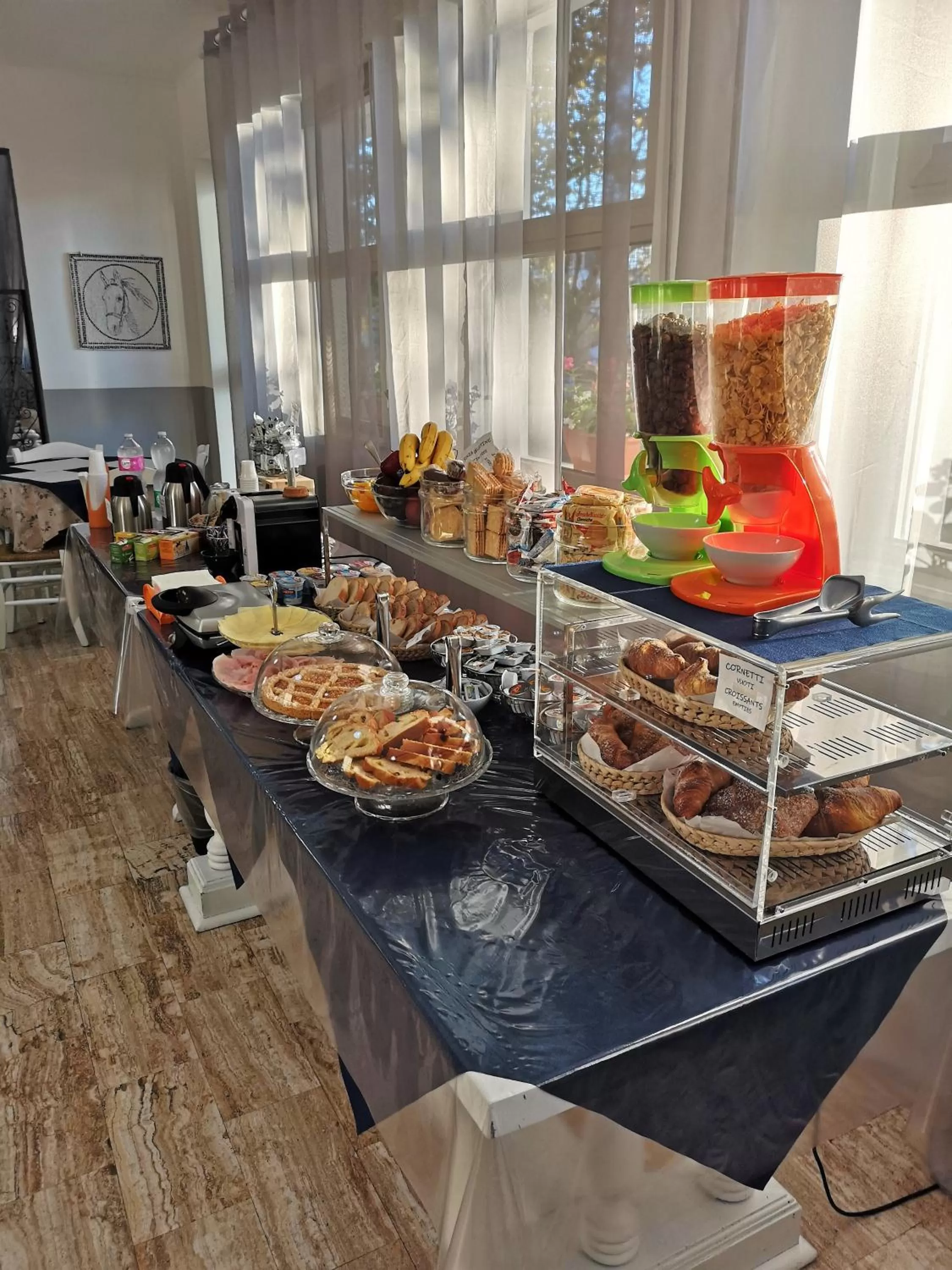 Continental breakfast in Hotel Panorama