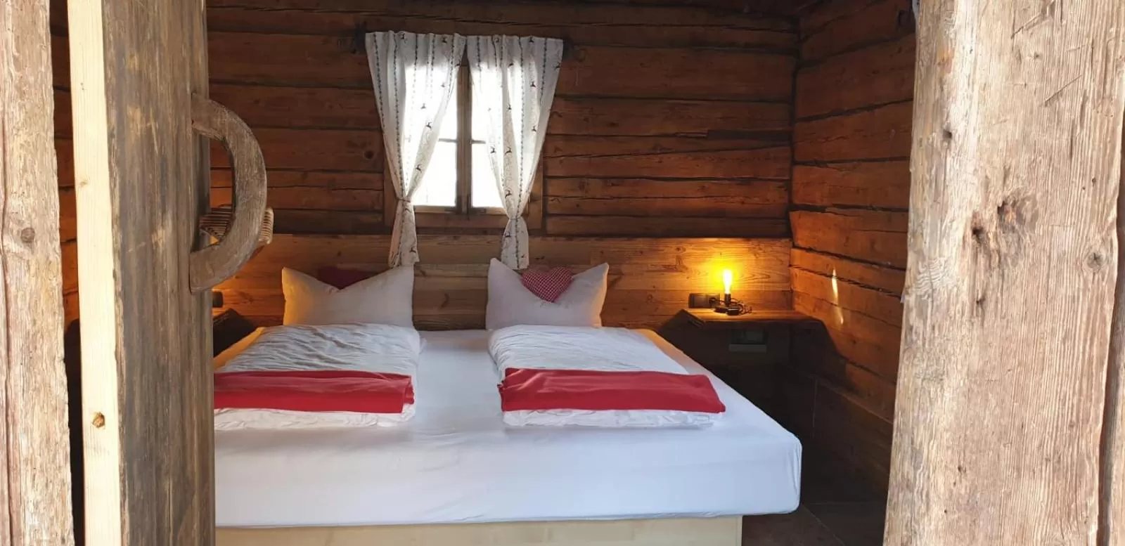 Sauna, Bed in Hotel Giessenbach