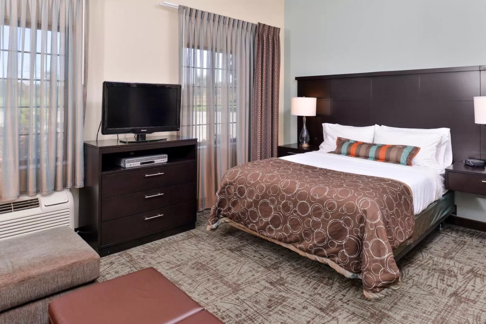 Bedroom, Bed in Staybridge Suites O'Fallon Chesterfield by IHG