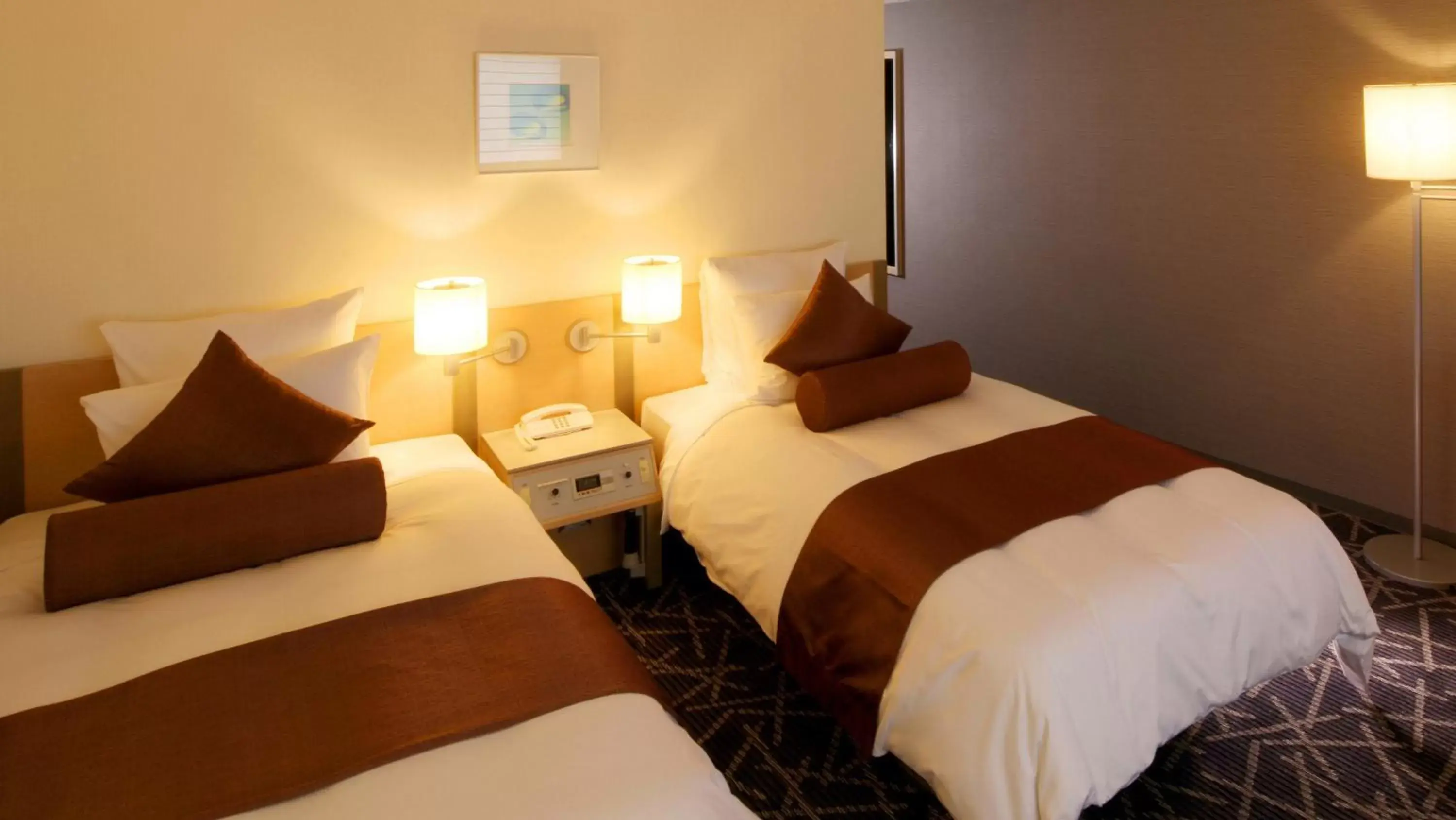 2 Single Beds Premium On High Floor in ANA Crowne Plaza Niigata by IHG 2 Single Beds Premium On High Floor in ANA Crowne Plaza Niigata by IHG