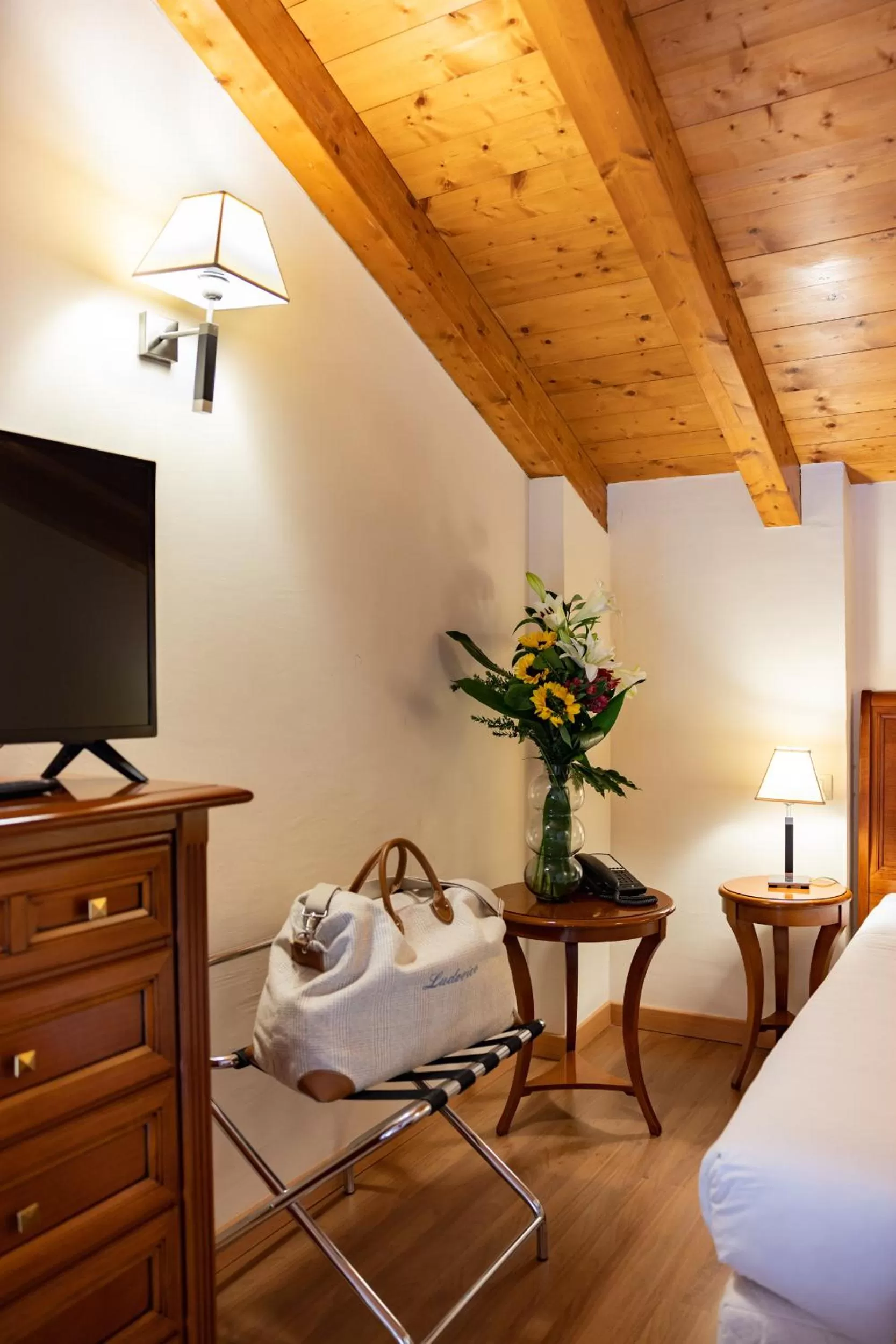 TV and multimedia in Hotel Venice Resort Airport