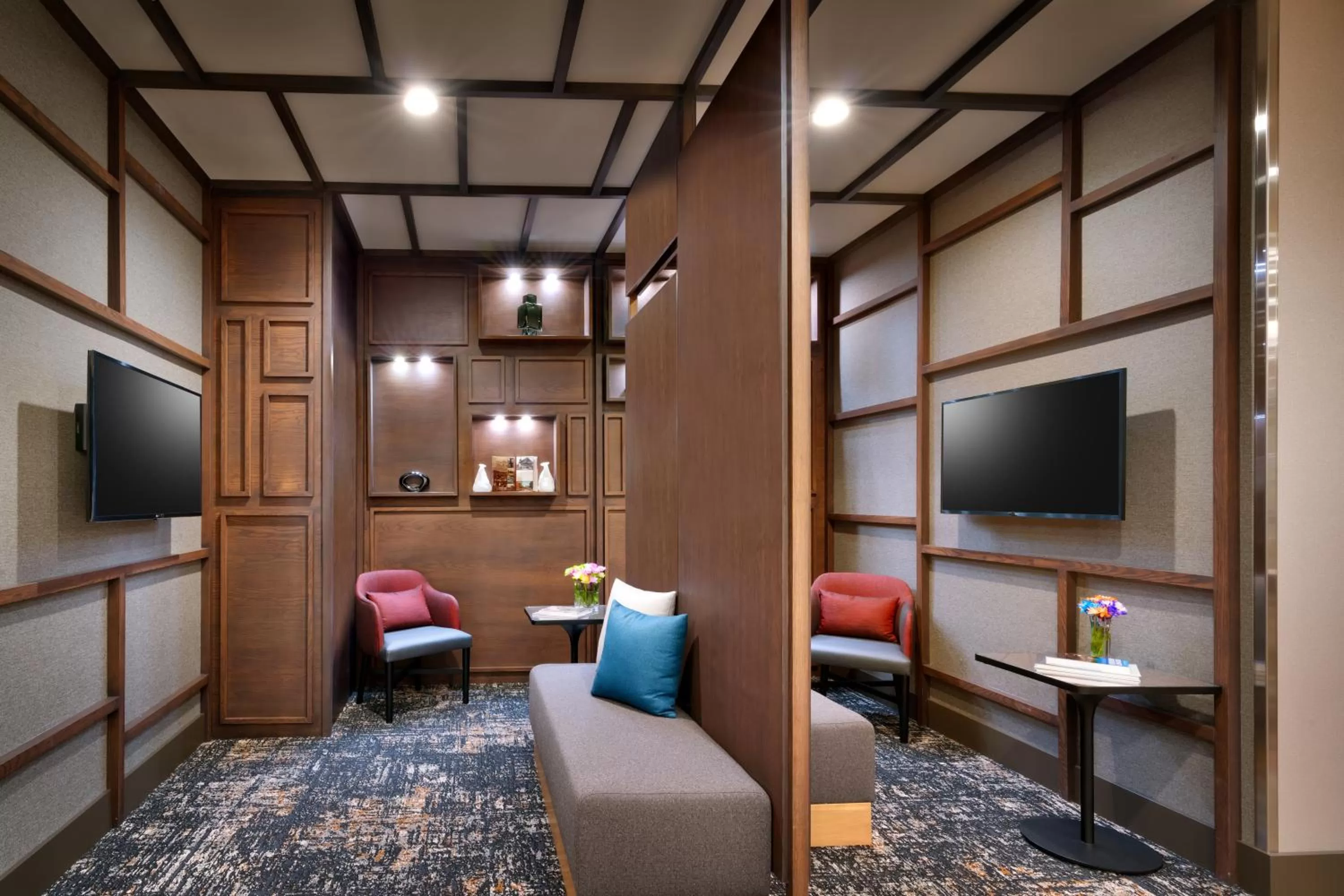 Seating area in Hyatt Place Fayetteville/Springdale