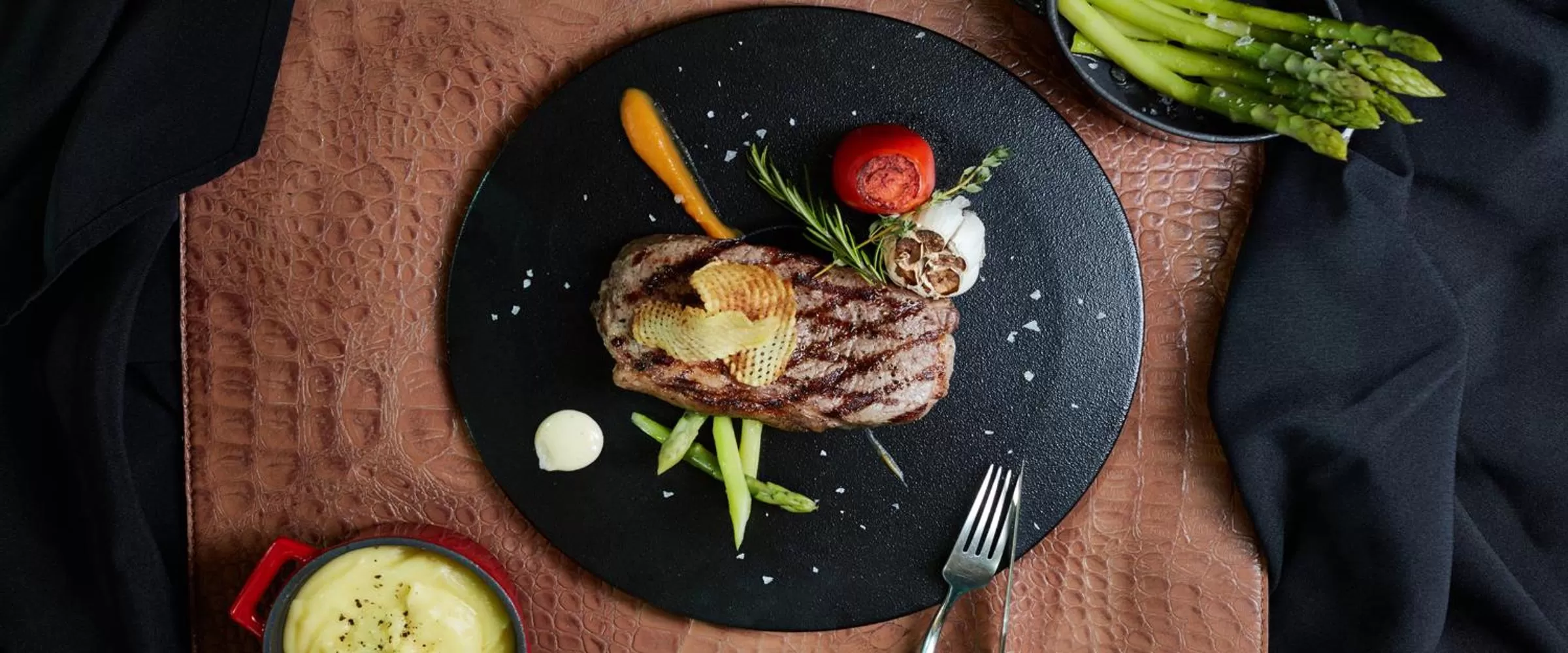 Food in Mövenpick Grand Al Bustan