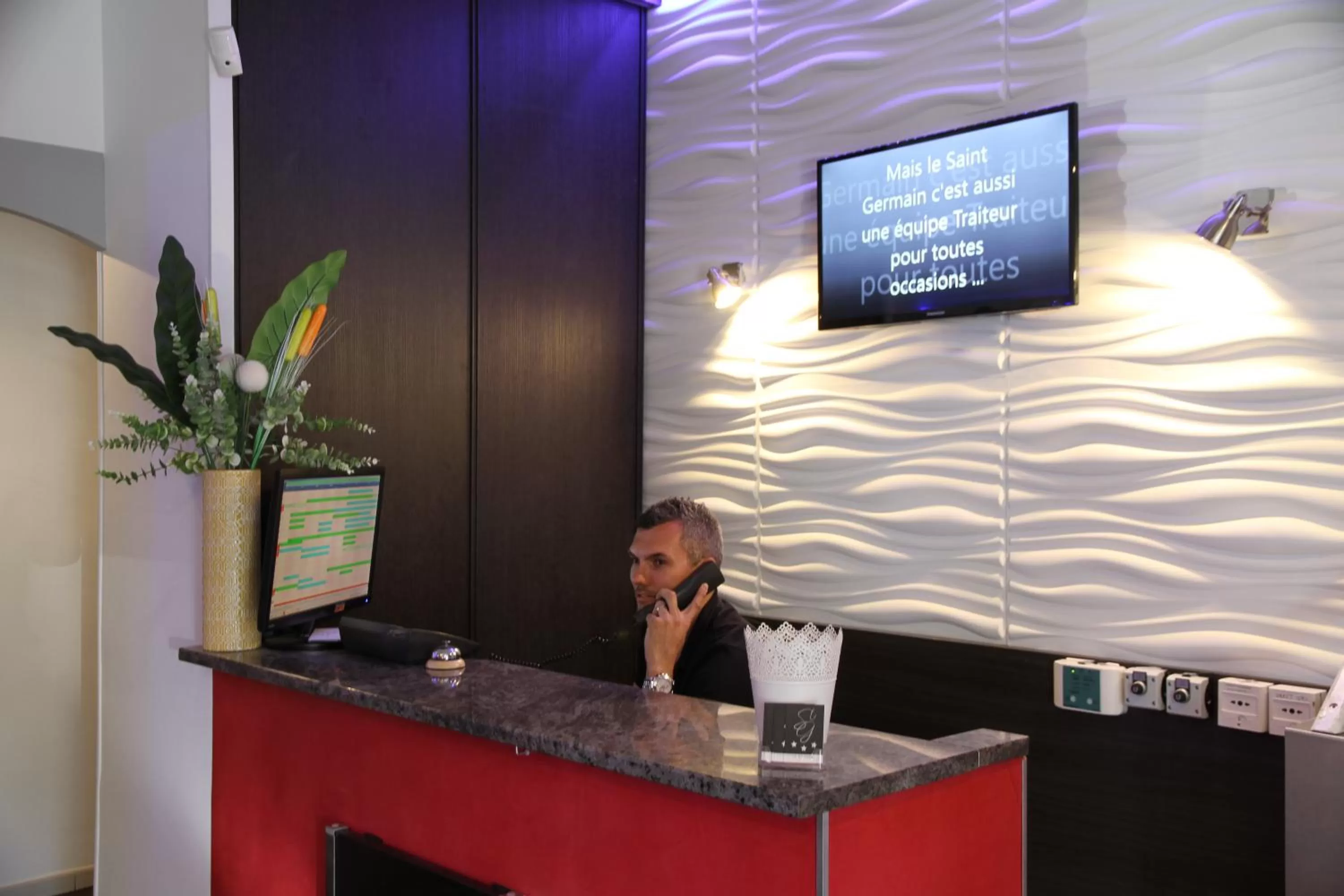 Lobby or reception in Hotel Saint Germain