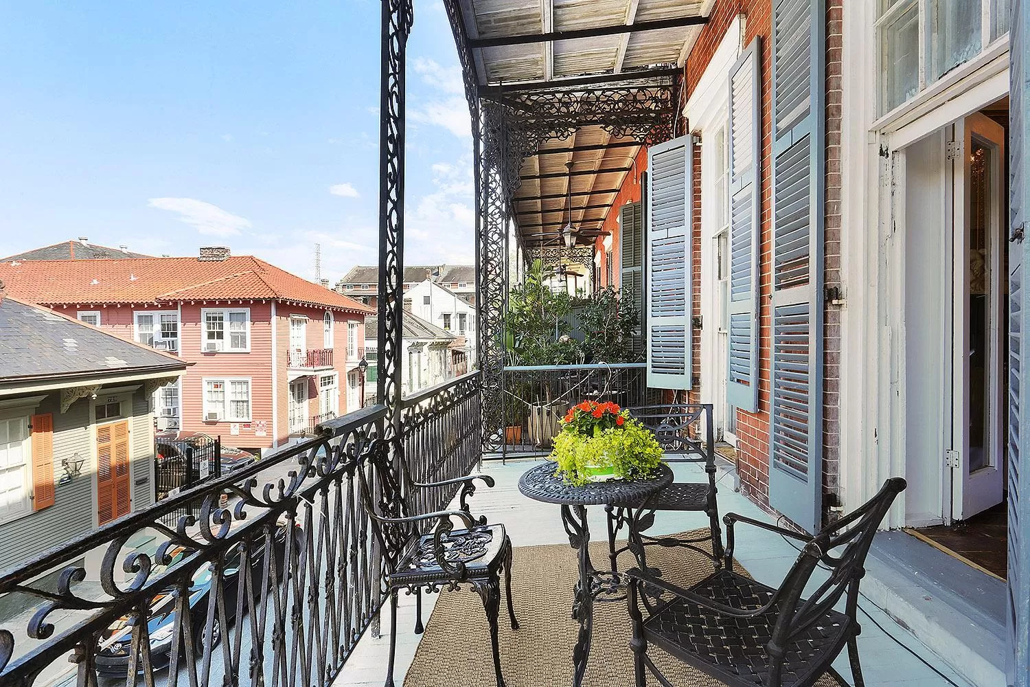 Day in French Quarter Mansion