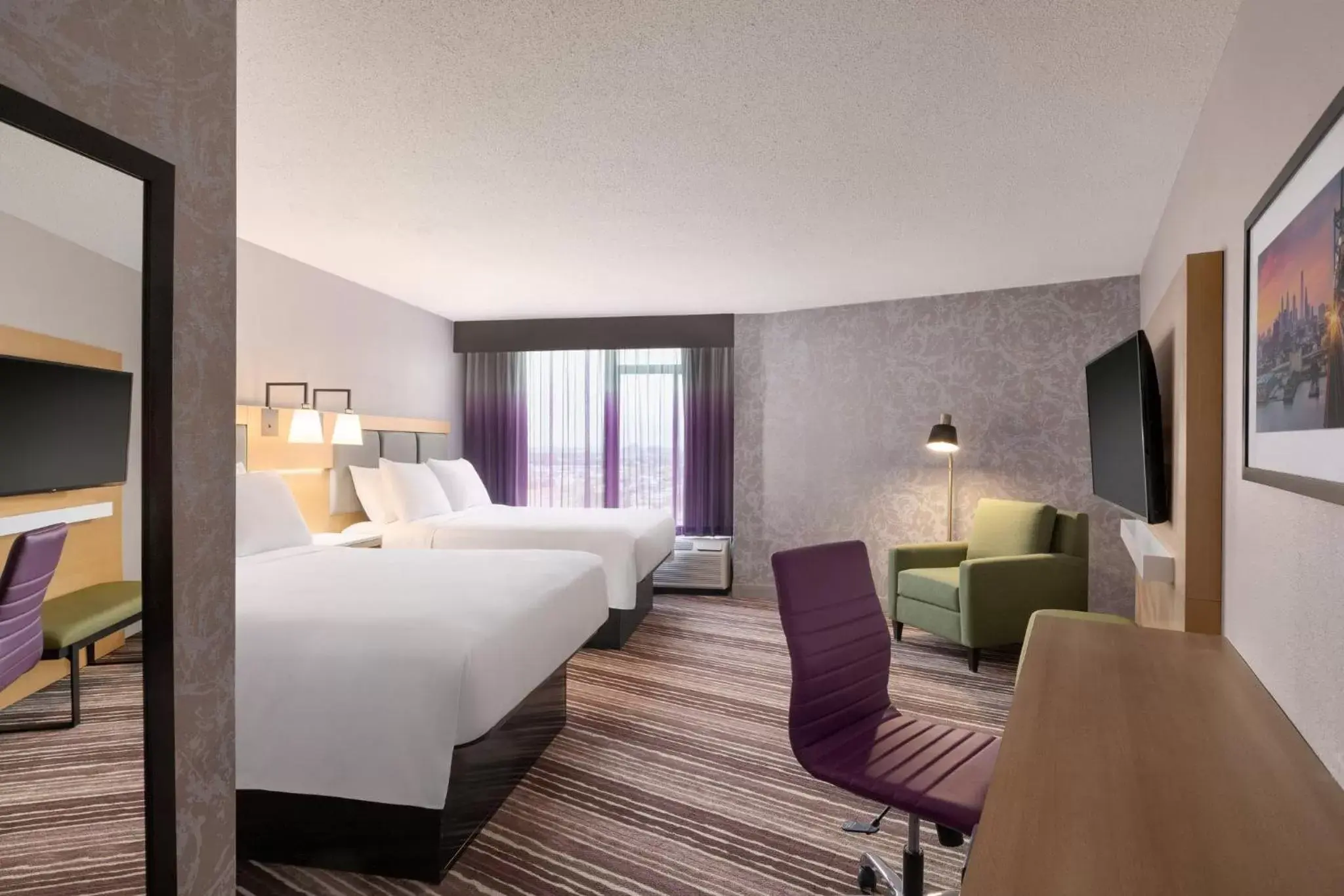 Standard Room with Two Queen Beds in Holiday Inn Philadelphia Arpt-Stadium Area by IHG Standard Room with Two Queen Beds in Holiday Inn Philadelphia Arpt-Stadium Area by IHG