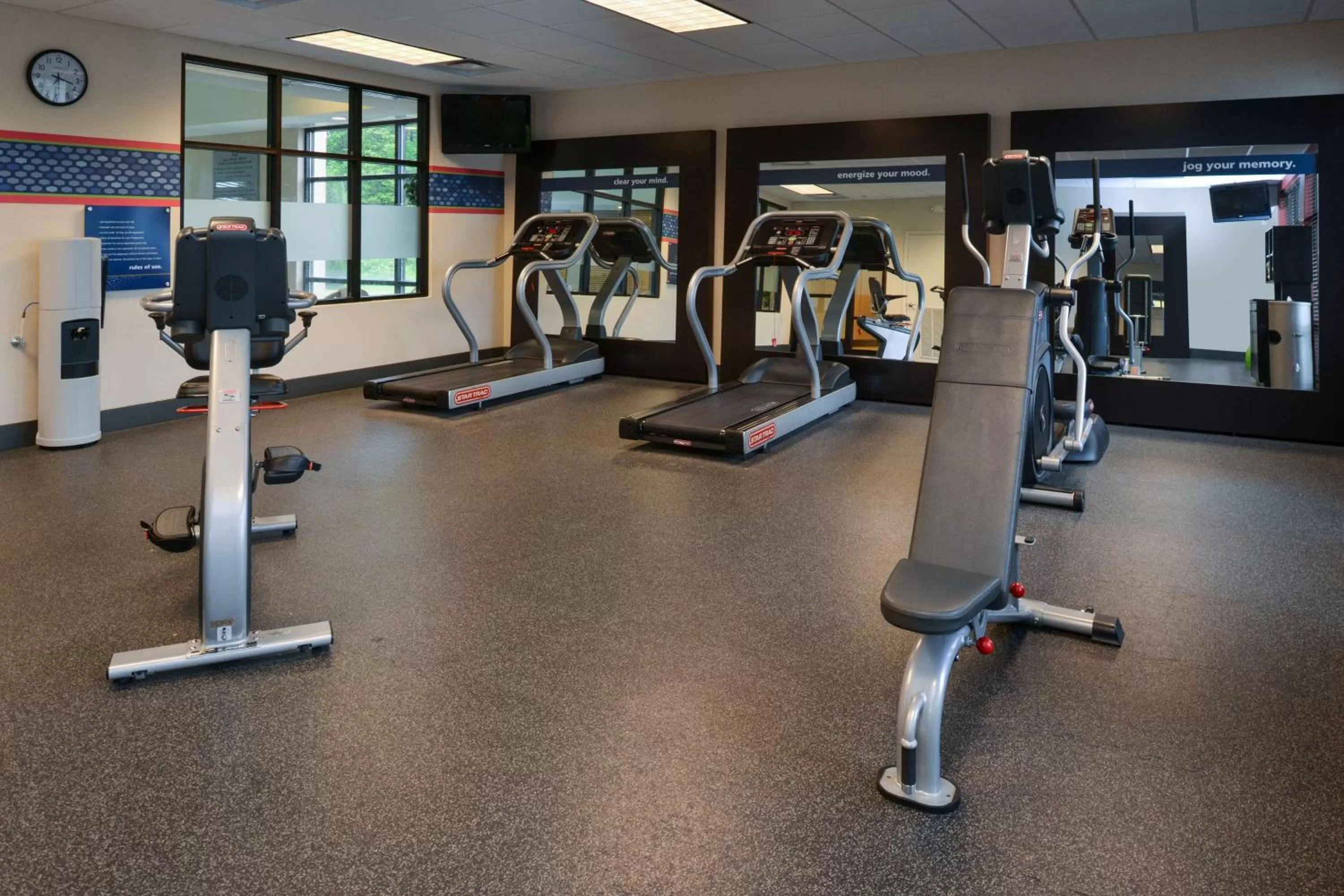 Fitness centre/facilities in Hampton Inn Milford
