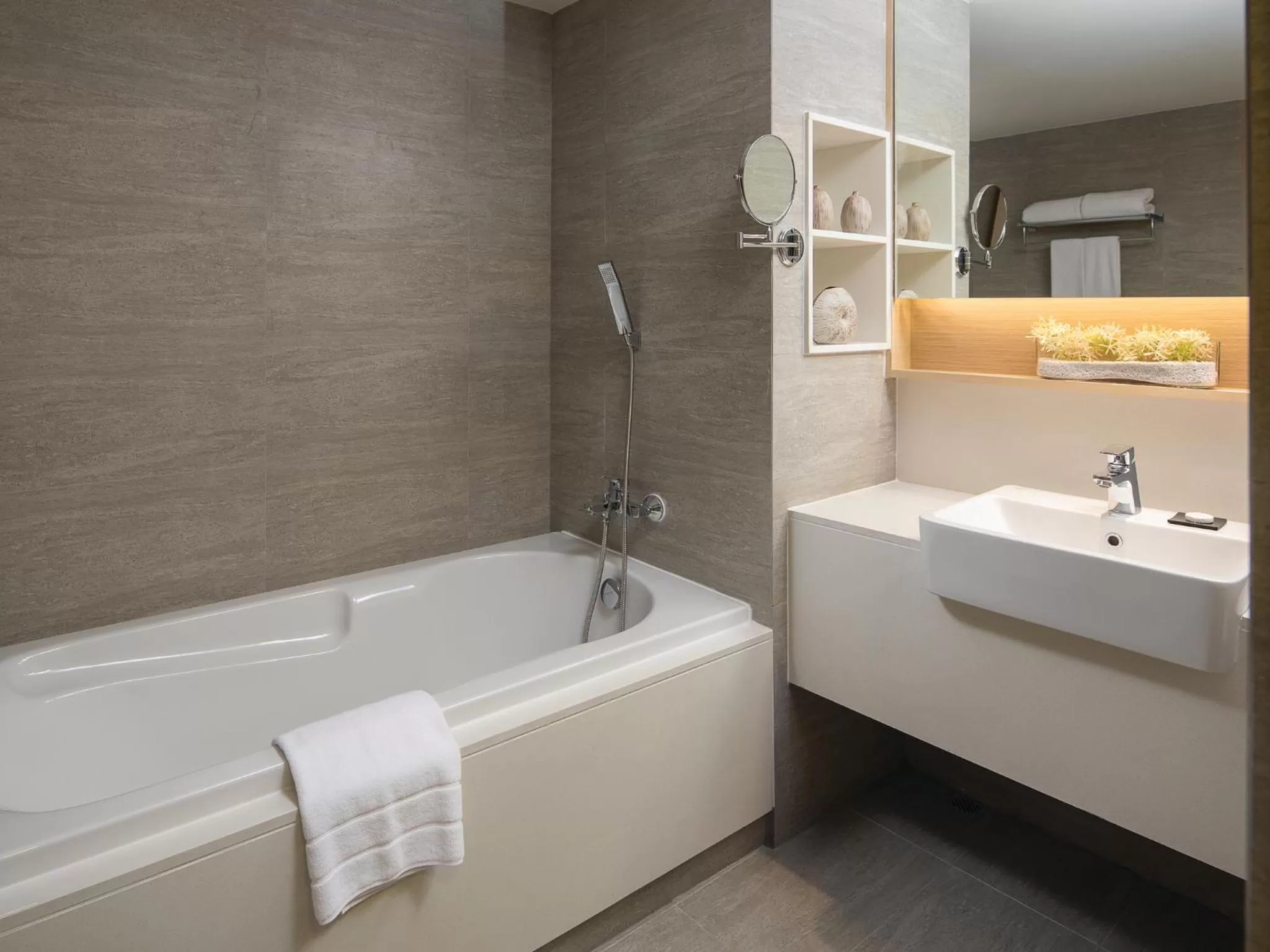 Bathroom in Solitaire Bangkok Sukhumvit 11