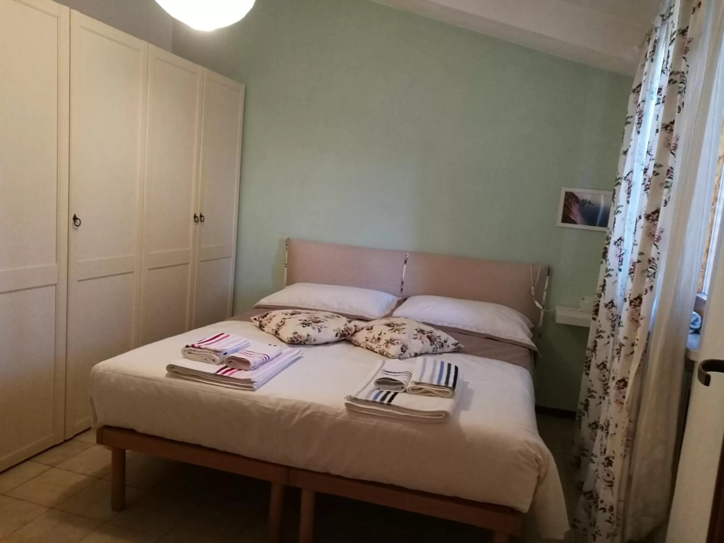 Photo of the whole room, Bed in B & B da Maria