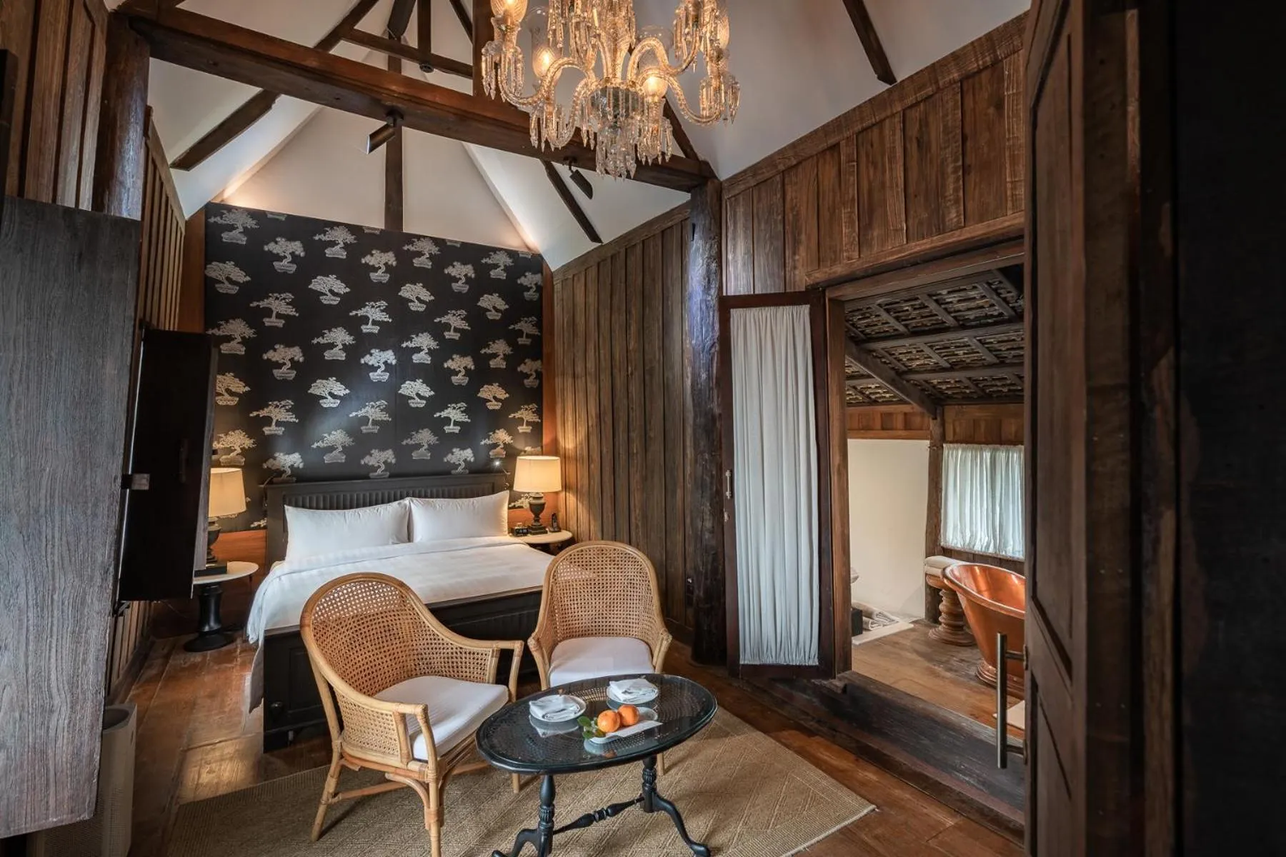 Bed in Villa Mahabhirom