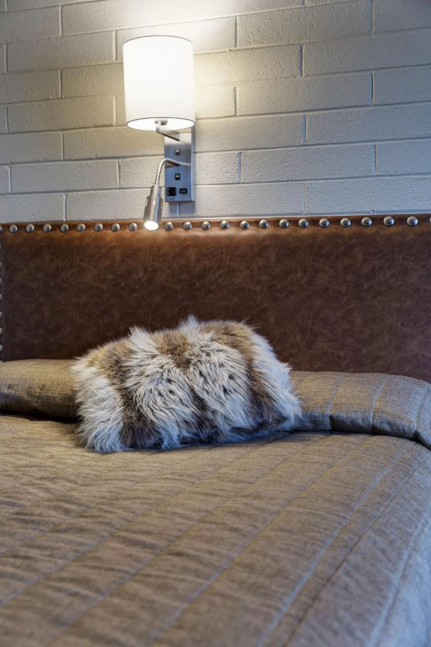 Bedroom, Bed in El Rancho Hotel