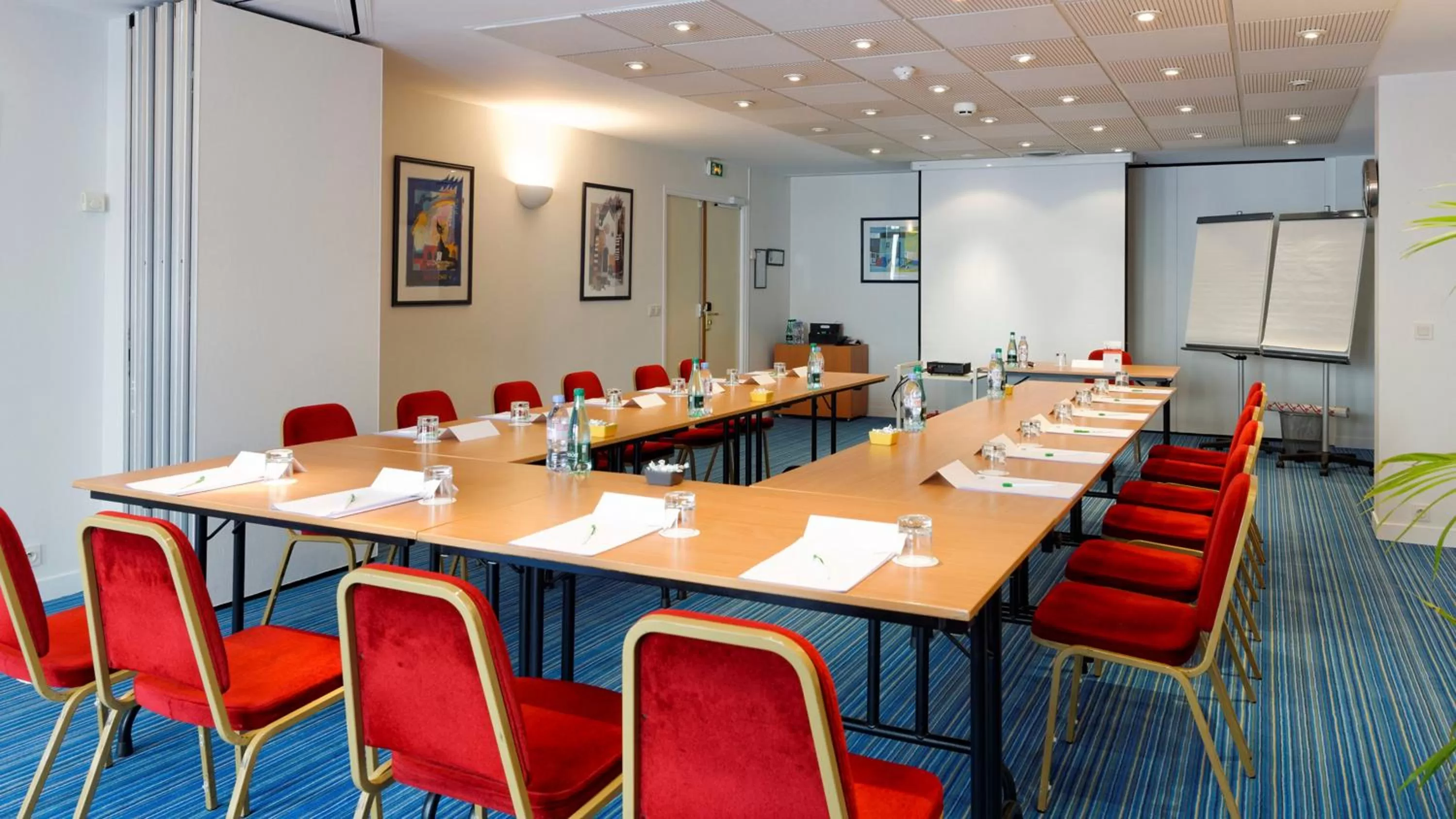 Meeting/conference room in Holiday Inn Resort le Touquet by IHG