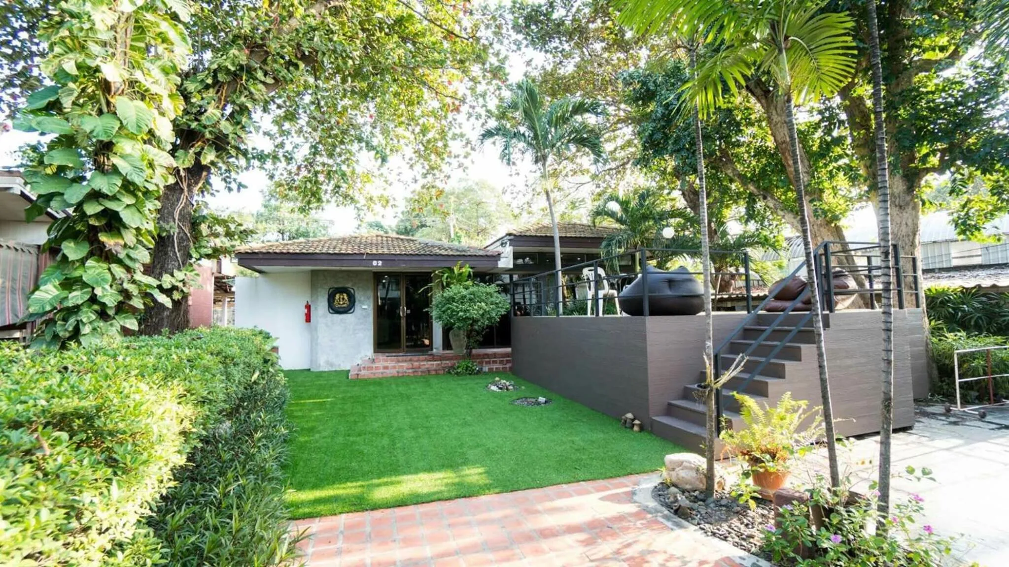 Villa - Beach Front in Villa Navin