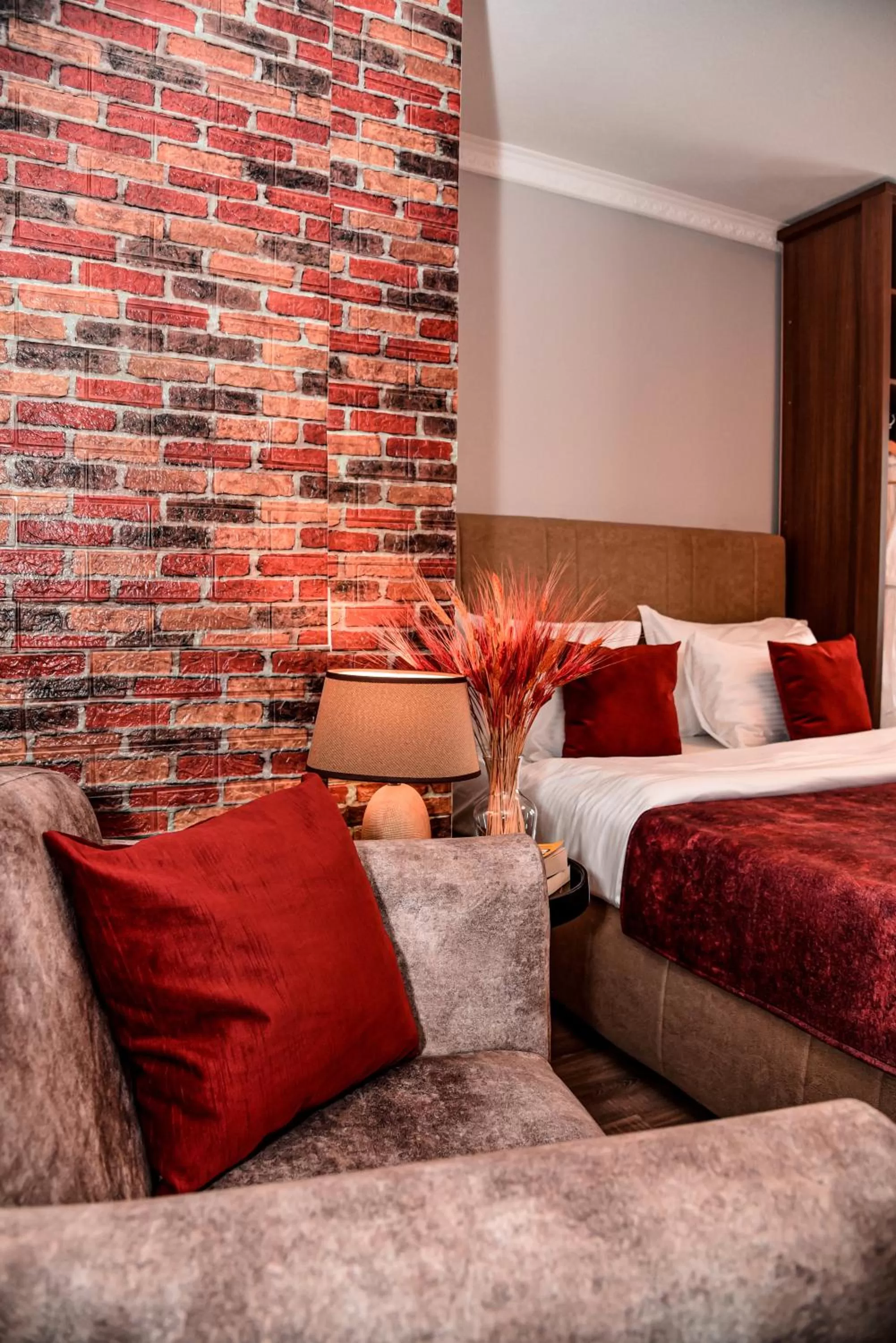 Seating area, Bed in Hotel Driada