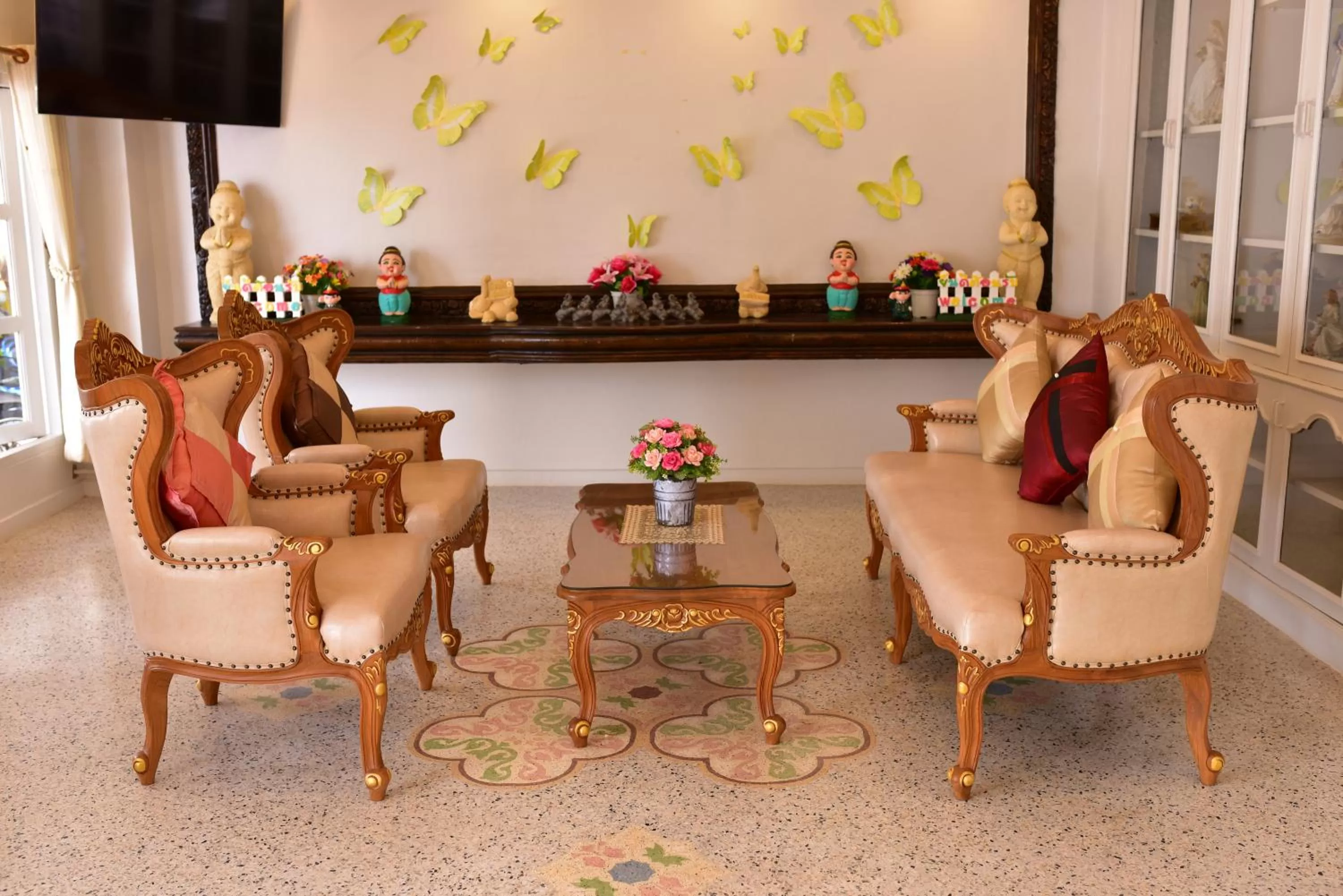 Seating area in Anchalee Resort