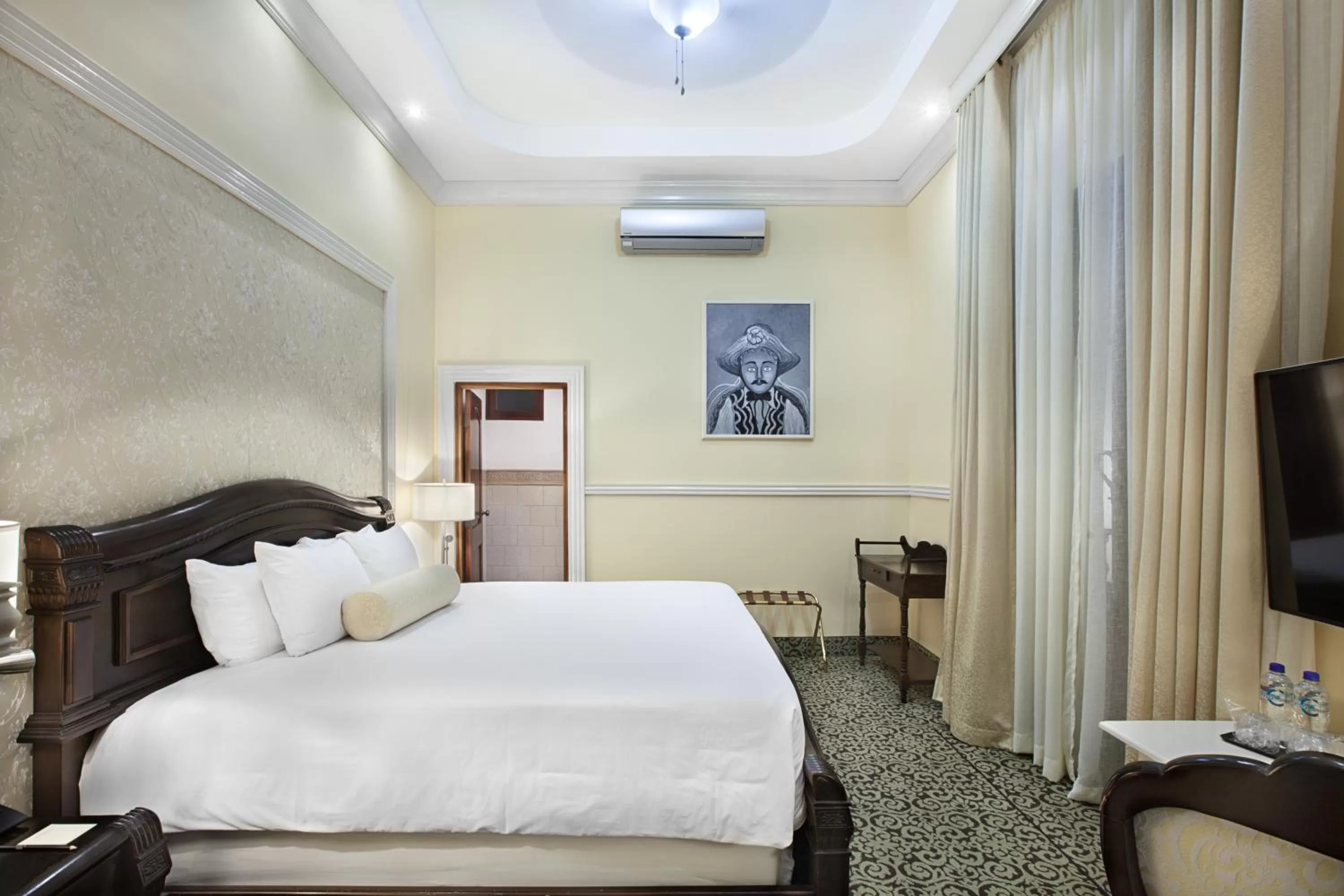 Photo of the whole room, Bed in Hotel la Perla Leon