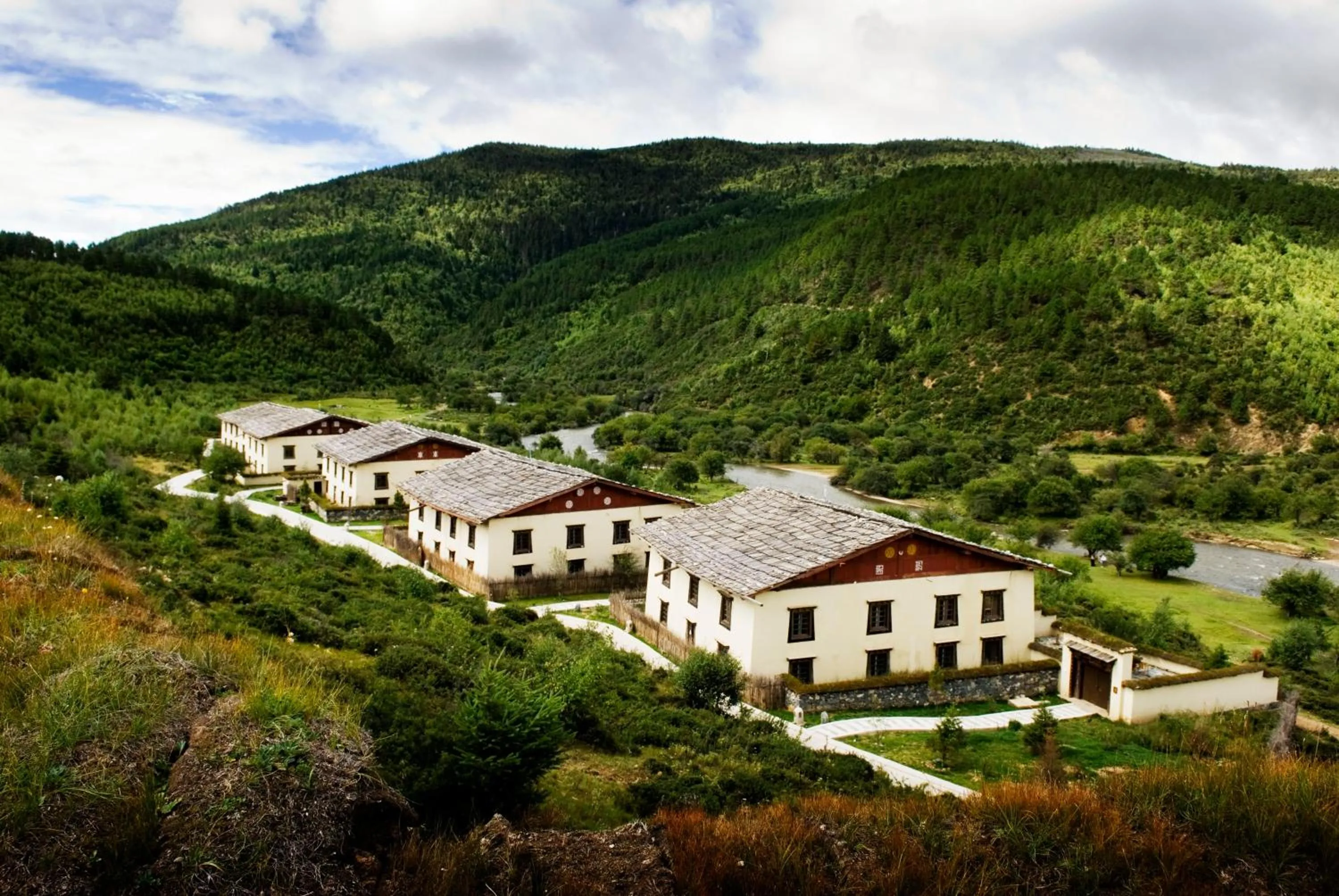 Facade/entrance in Banyan Tree Ringha