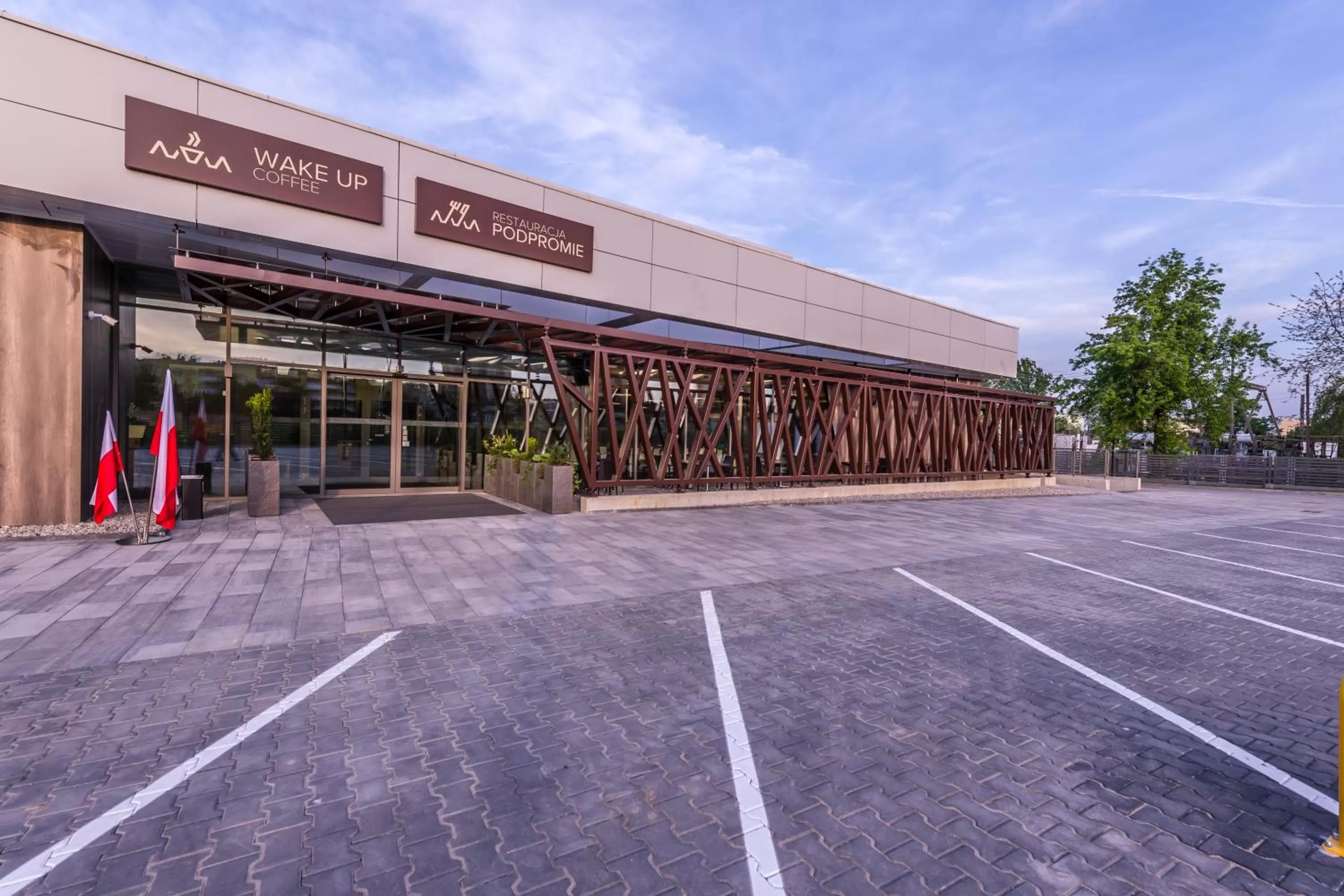 Restaurant/places to eat in APART HOTEL 12