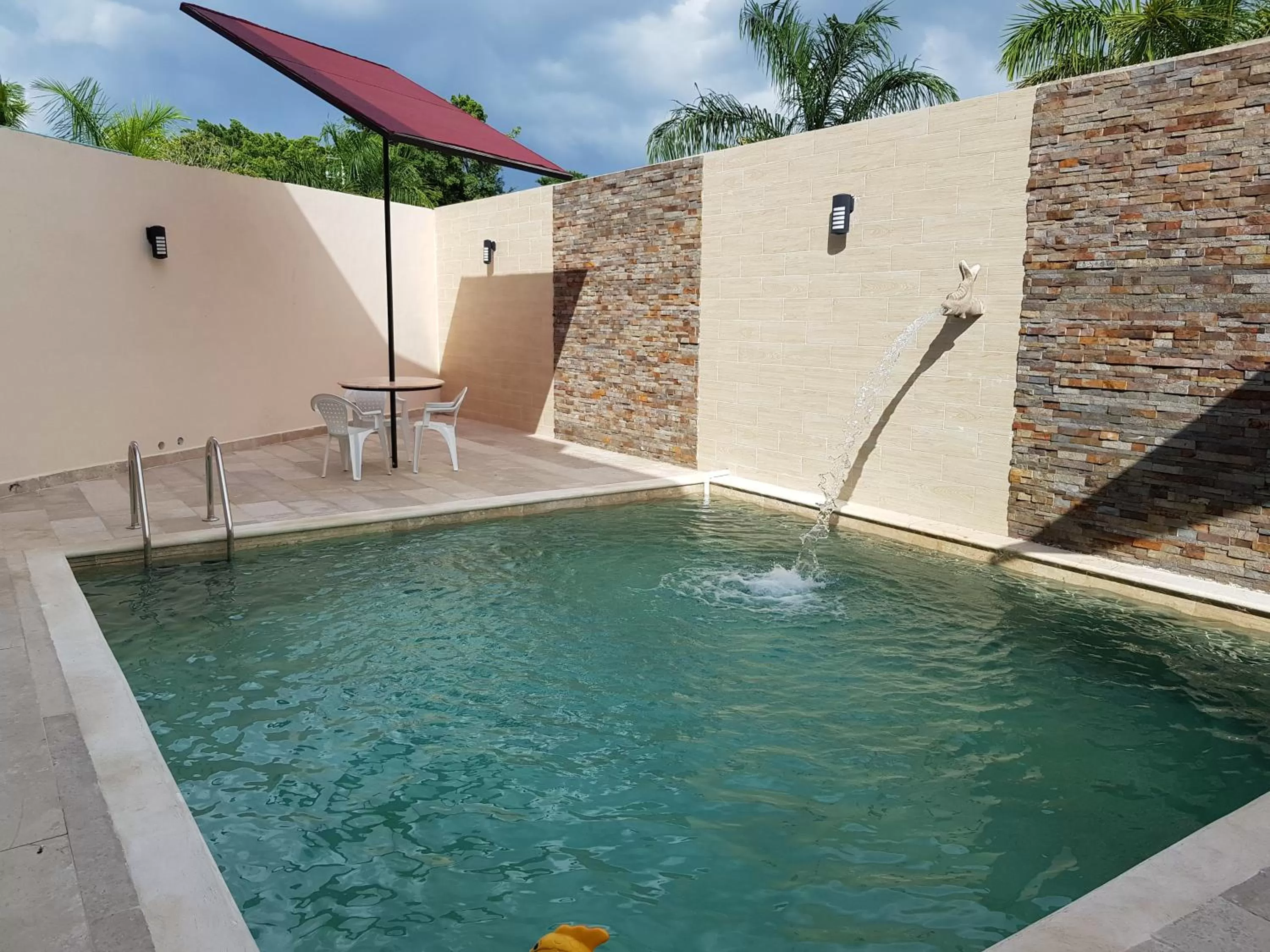 Swimming pool in Hotel Boutique La Toja Campeche