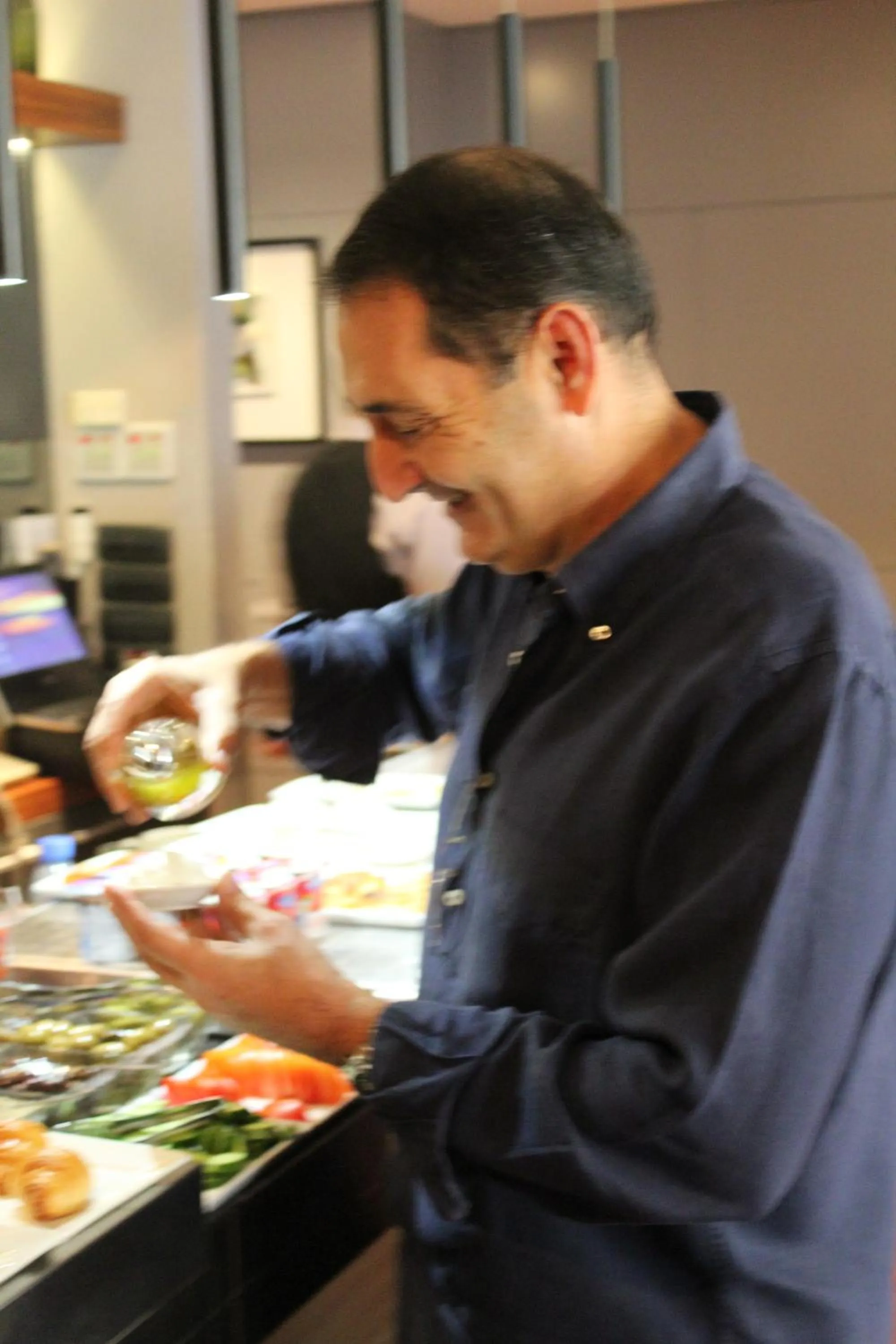 Buffet breakfast in ParkTower Suites